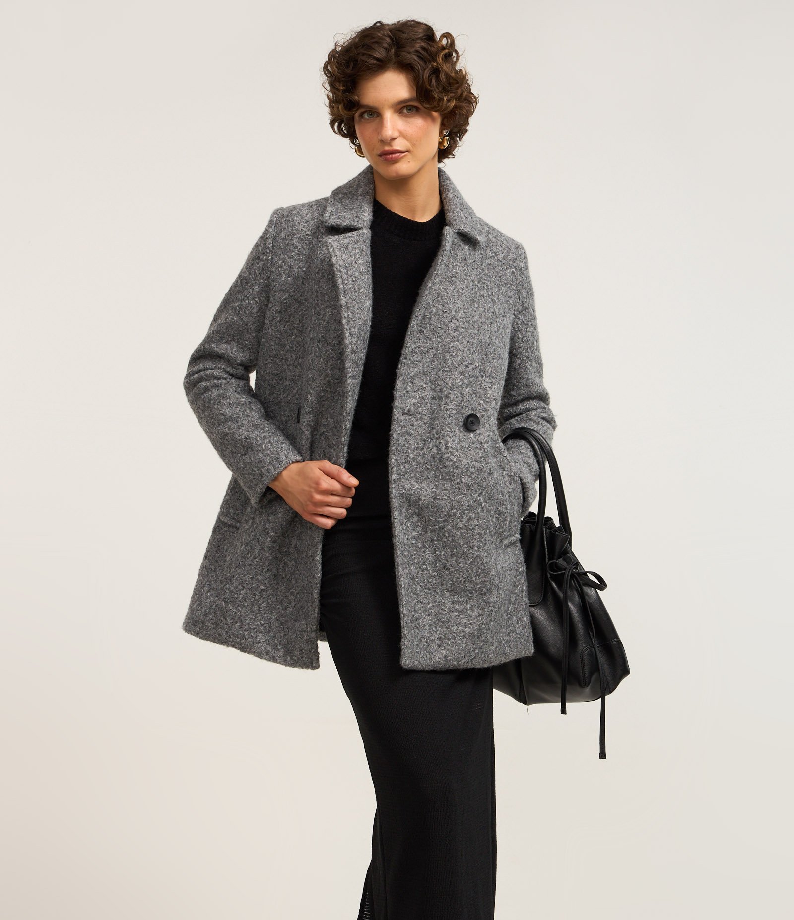 Saia Long Midi Texturizada com Franzidinhos e Fenda Preto 2