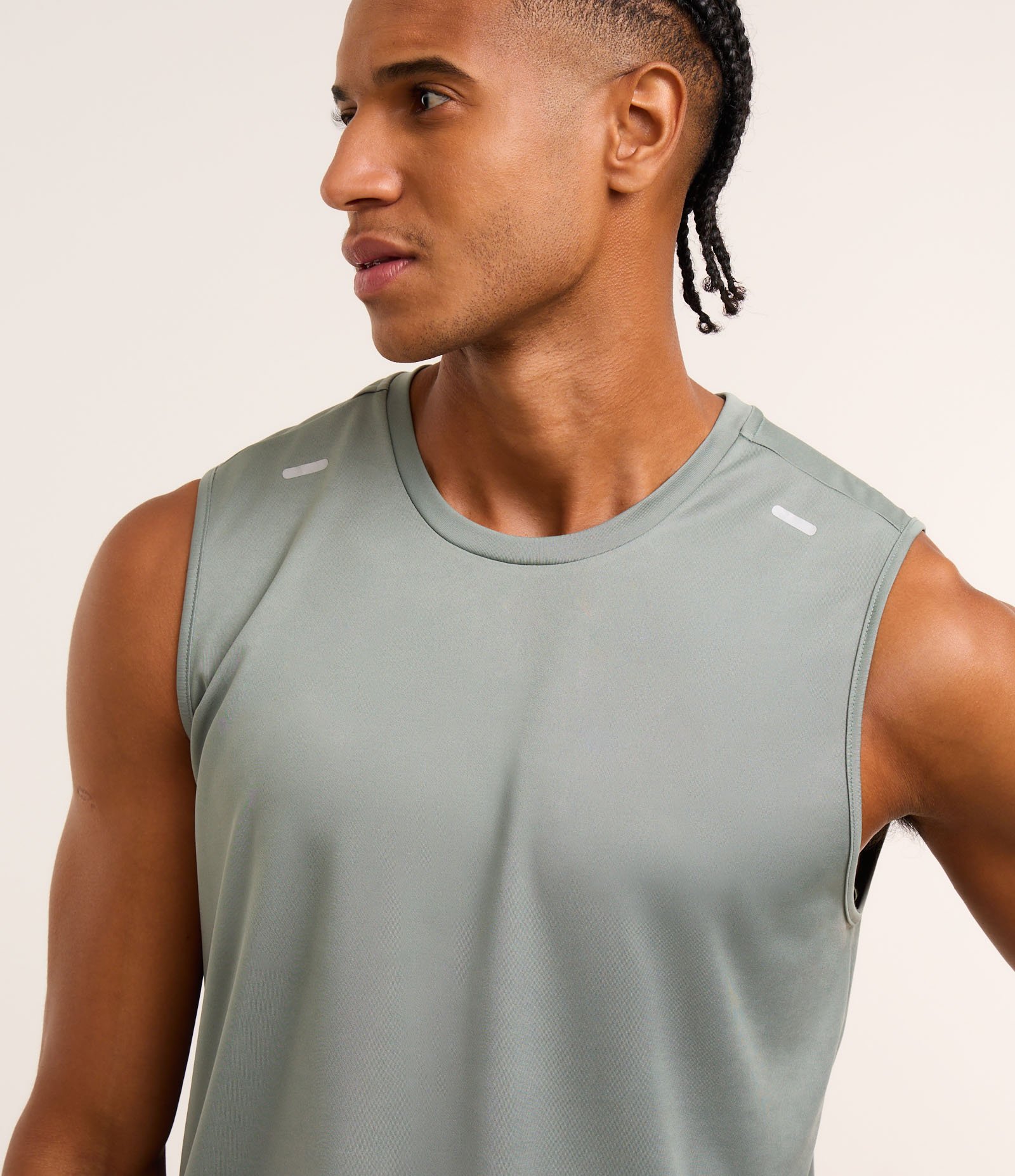 Regata Regular Básica Esportiva com Recortes e Lettering 4