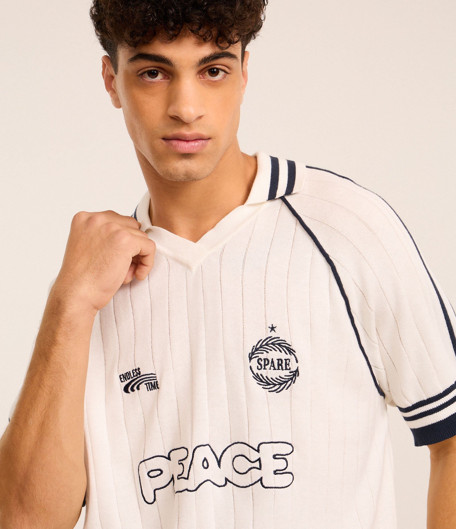 Camisa Polo Boxy em Tricô com Bordado Localizado Off White 6