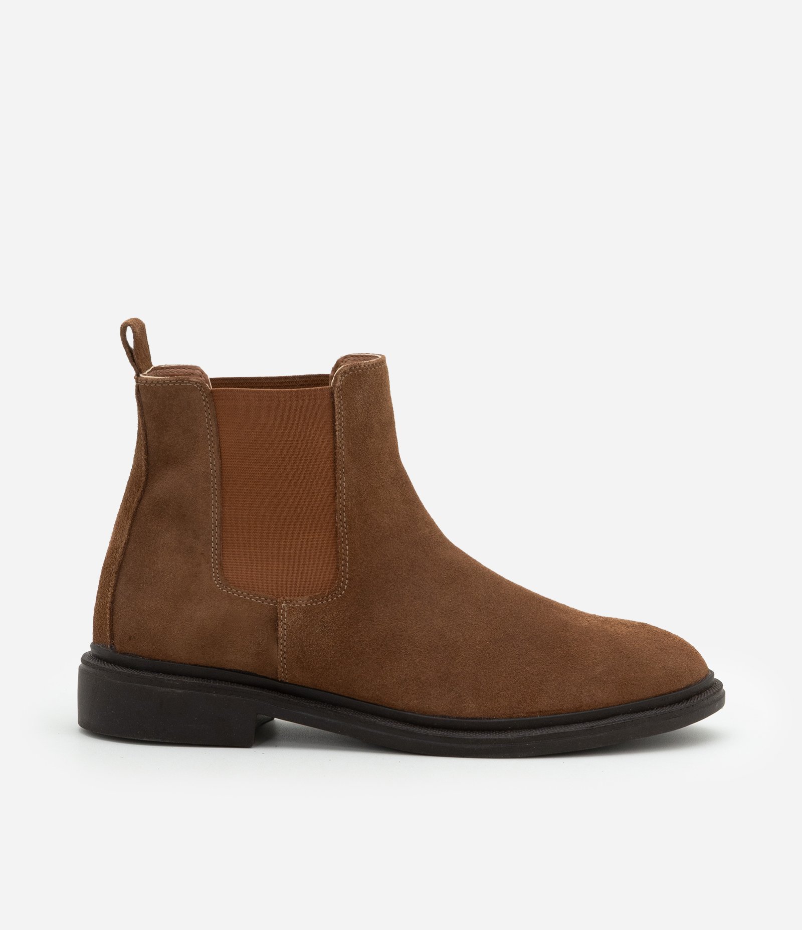 Bota Chelsea em Couro Camurça com Cano Curto Marrom 1