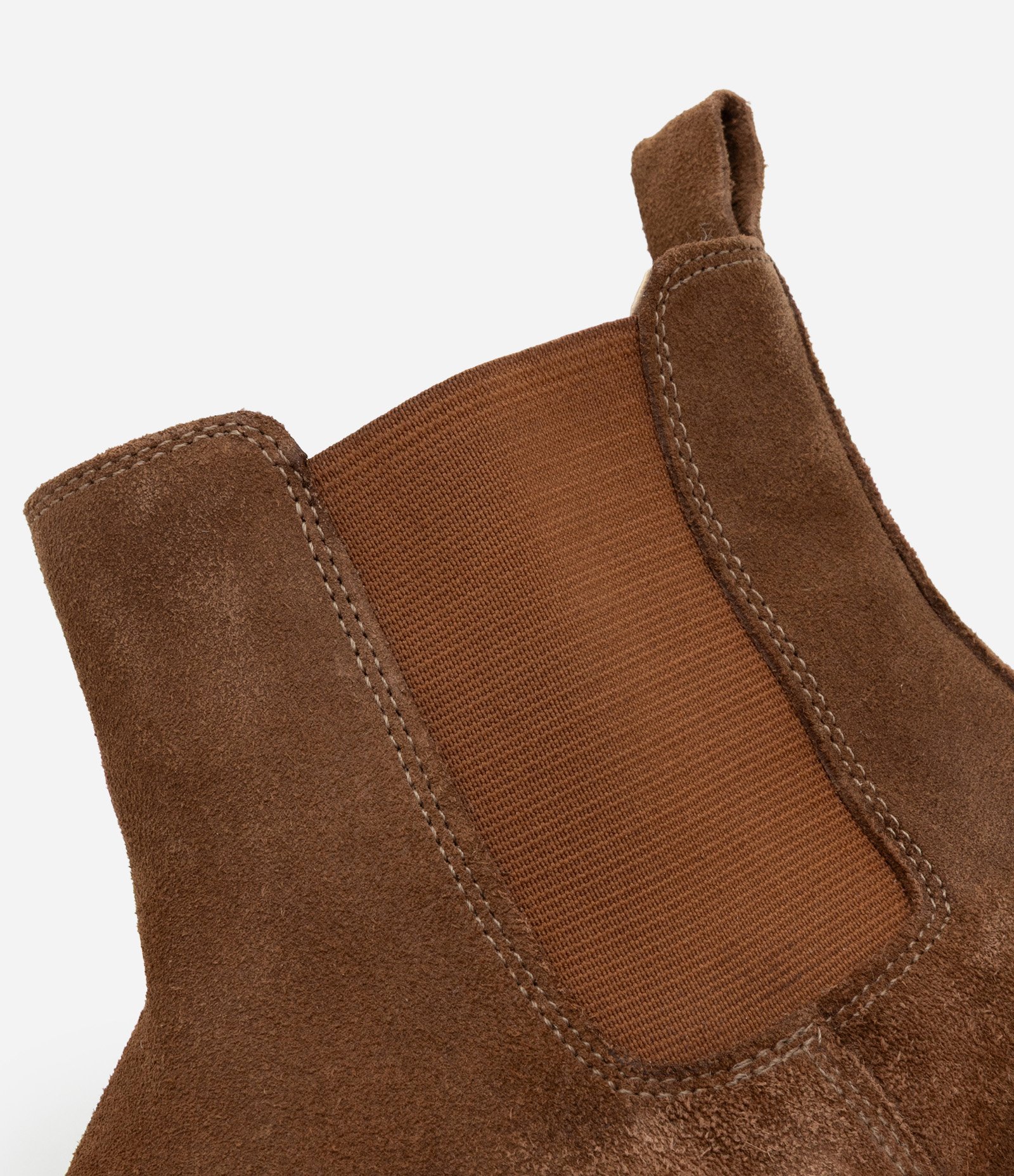 Bota Chelsea em Couro Camurça com Cano Curto Marrom 4