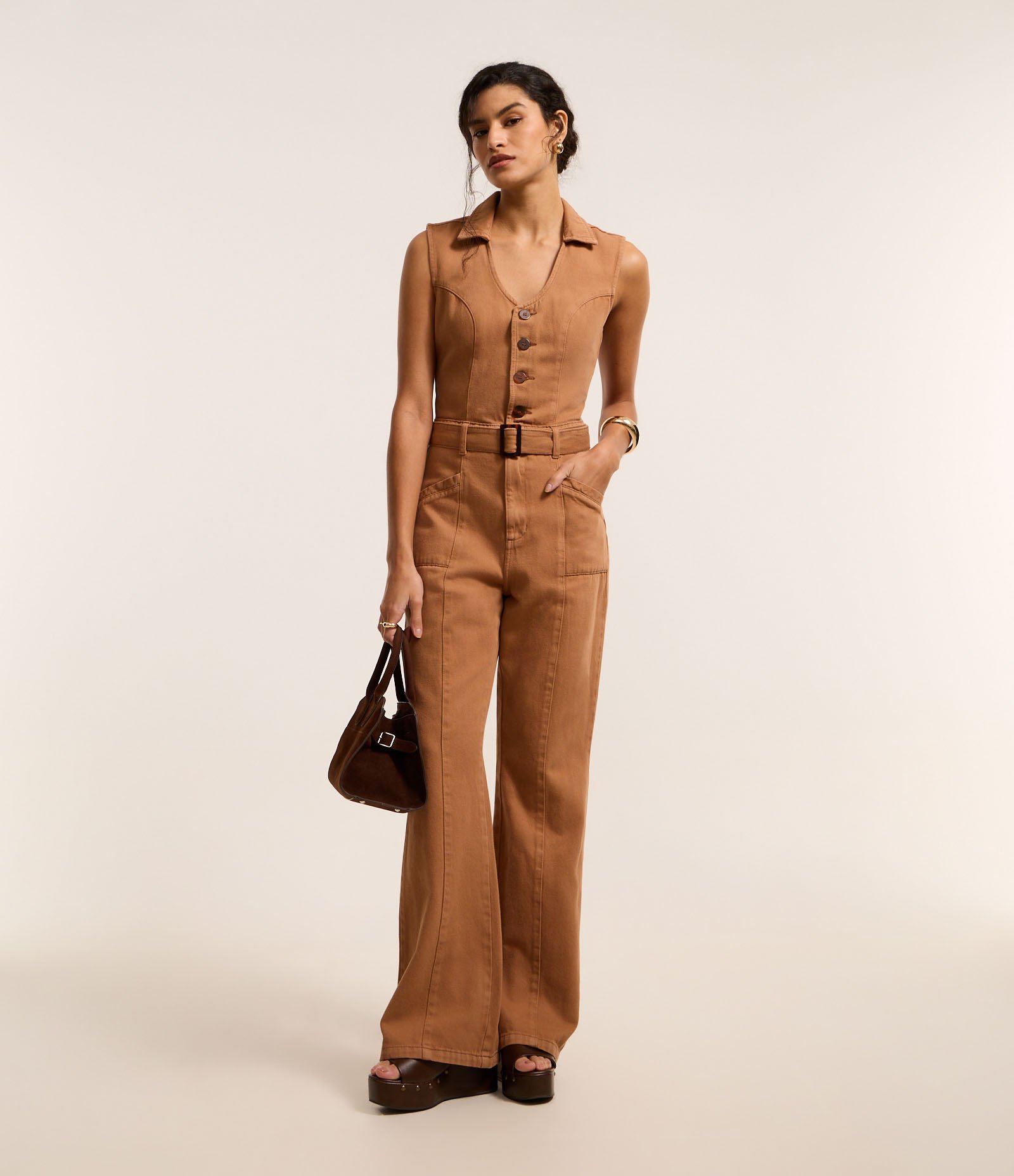 Macacão Longo em Sarja com Cinto Fivela Bege 2