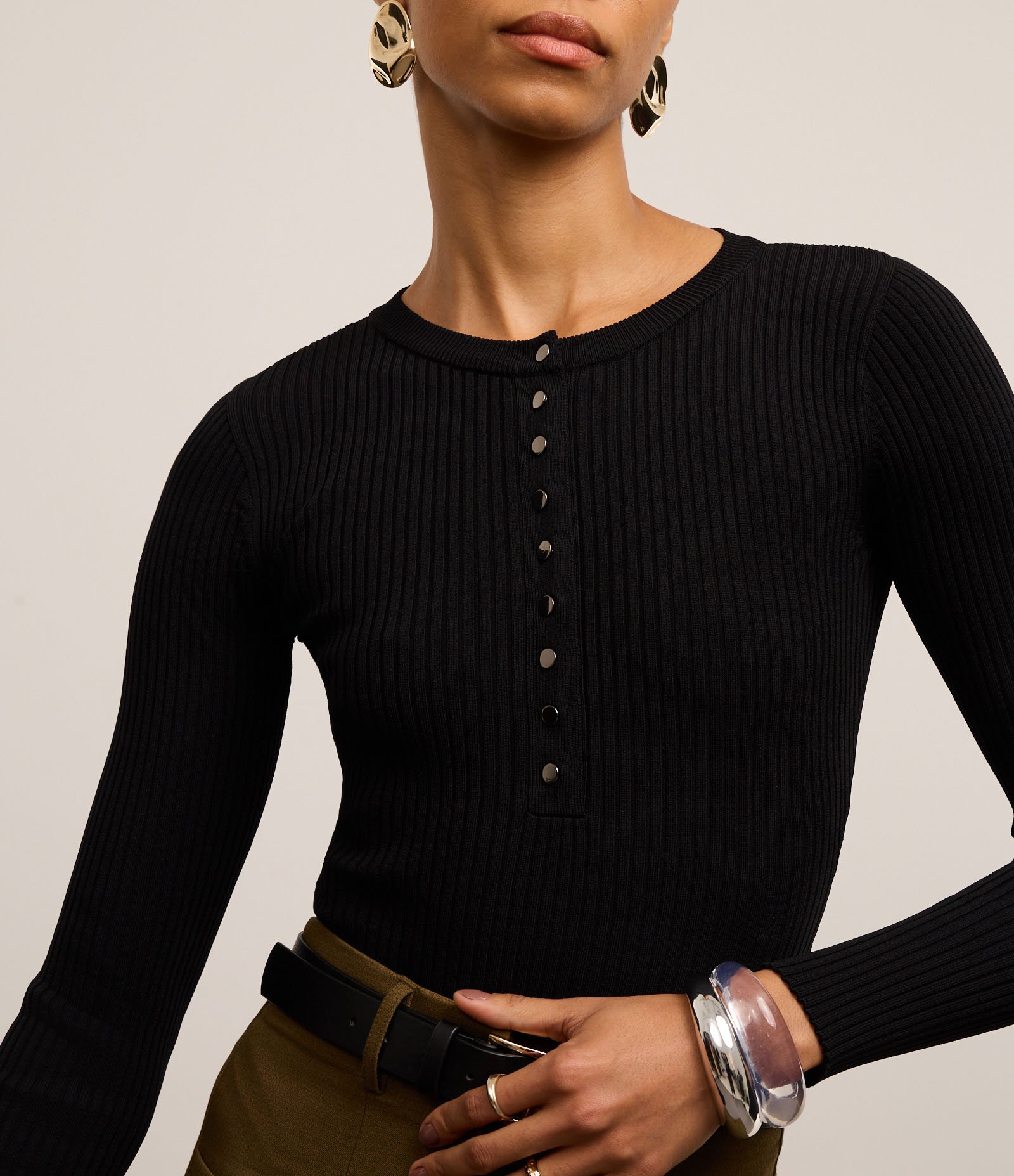 Body em Tricô Texturizado e Botões Frontais Preto 4