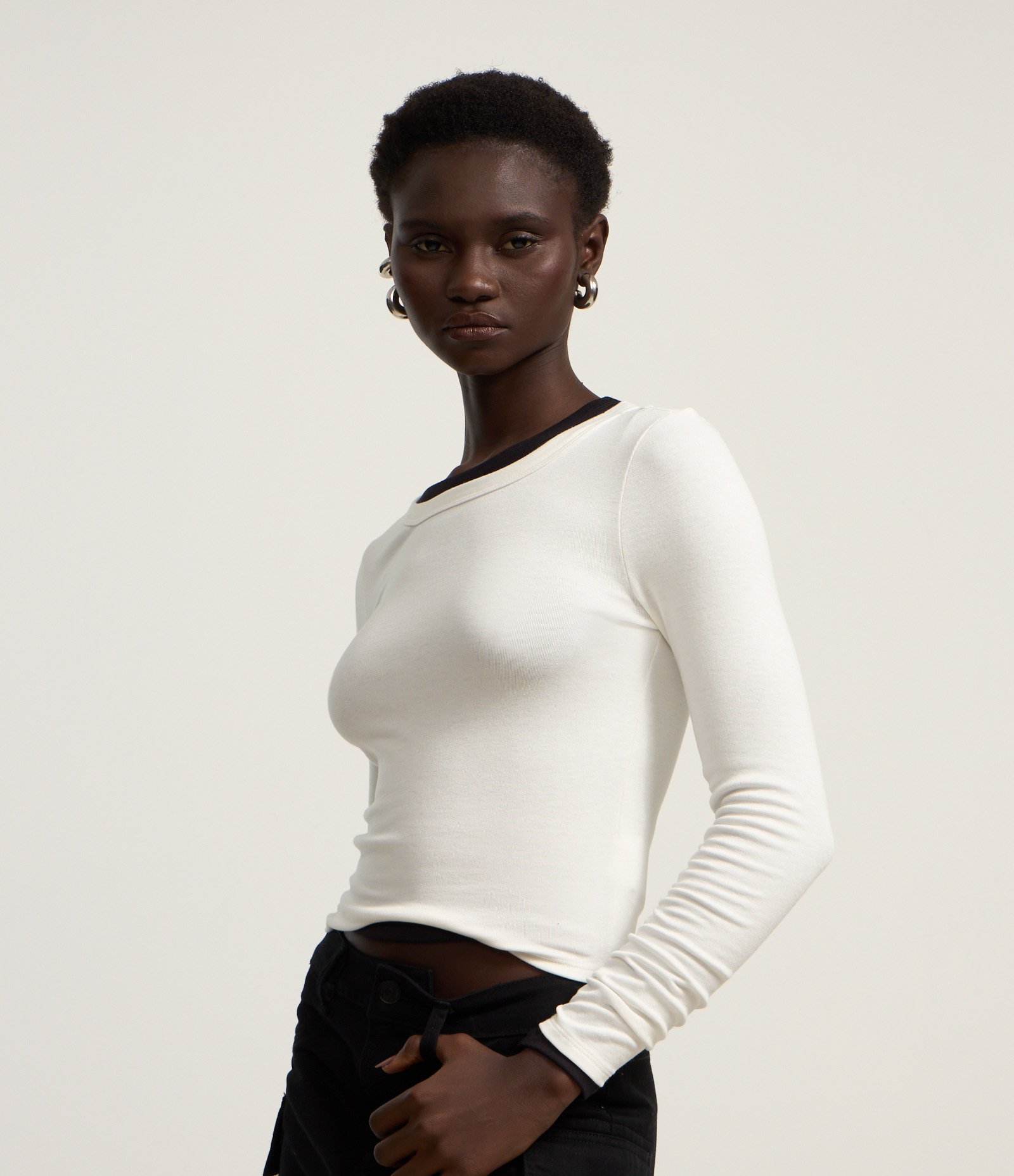 Blusa em Ribana com Gola Redonda Branco Neve 1