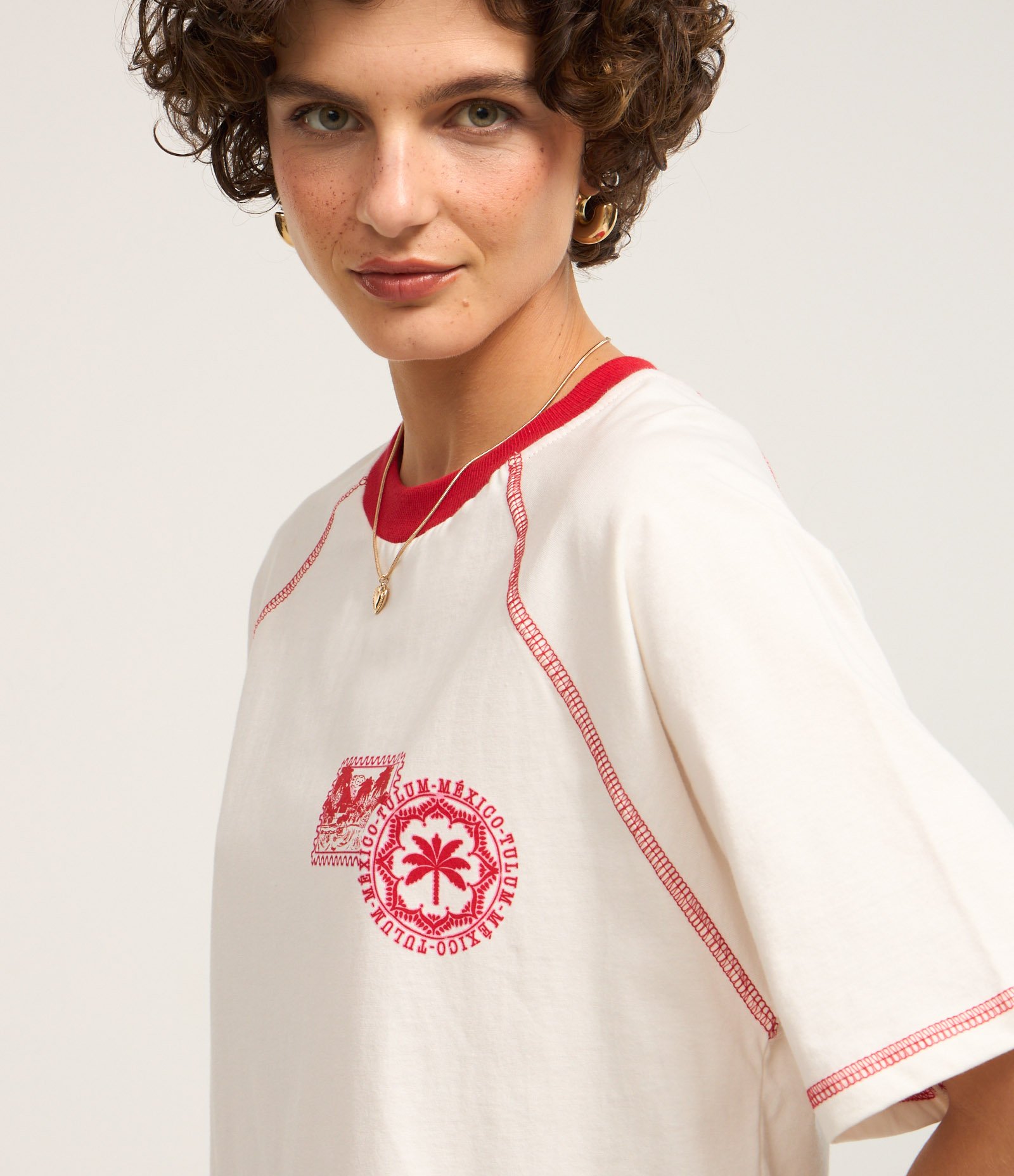 Camiseta em Malha de Algodão com Estampa Vacation Branco Neve 4