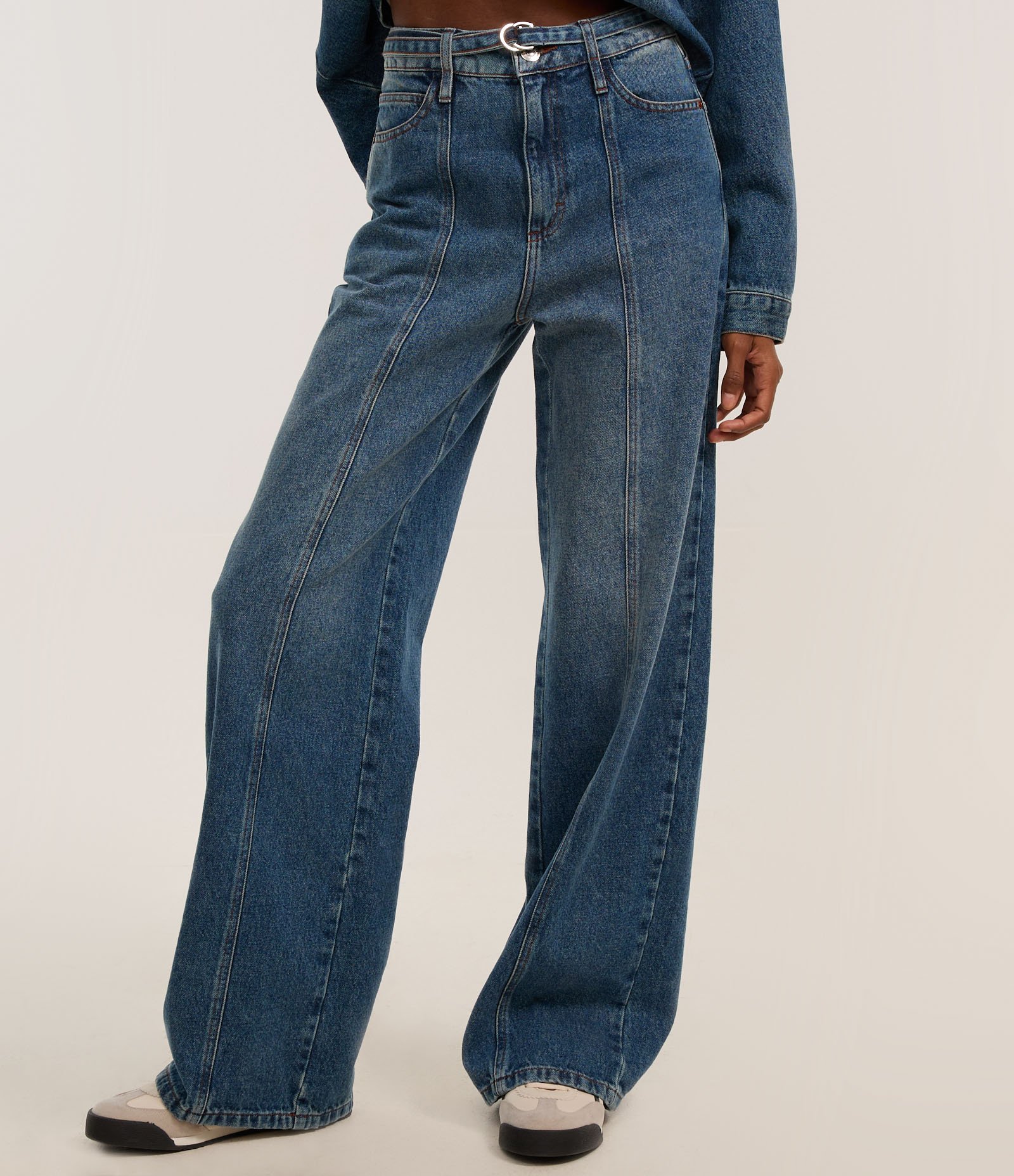 Calça Wide Leg em Jeans com Recote Frontal Azul 3