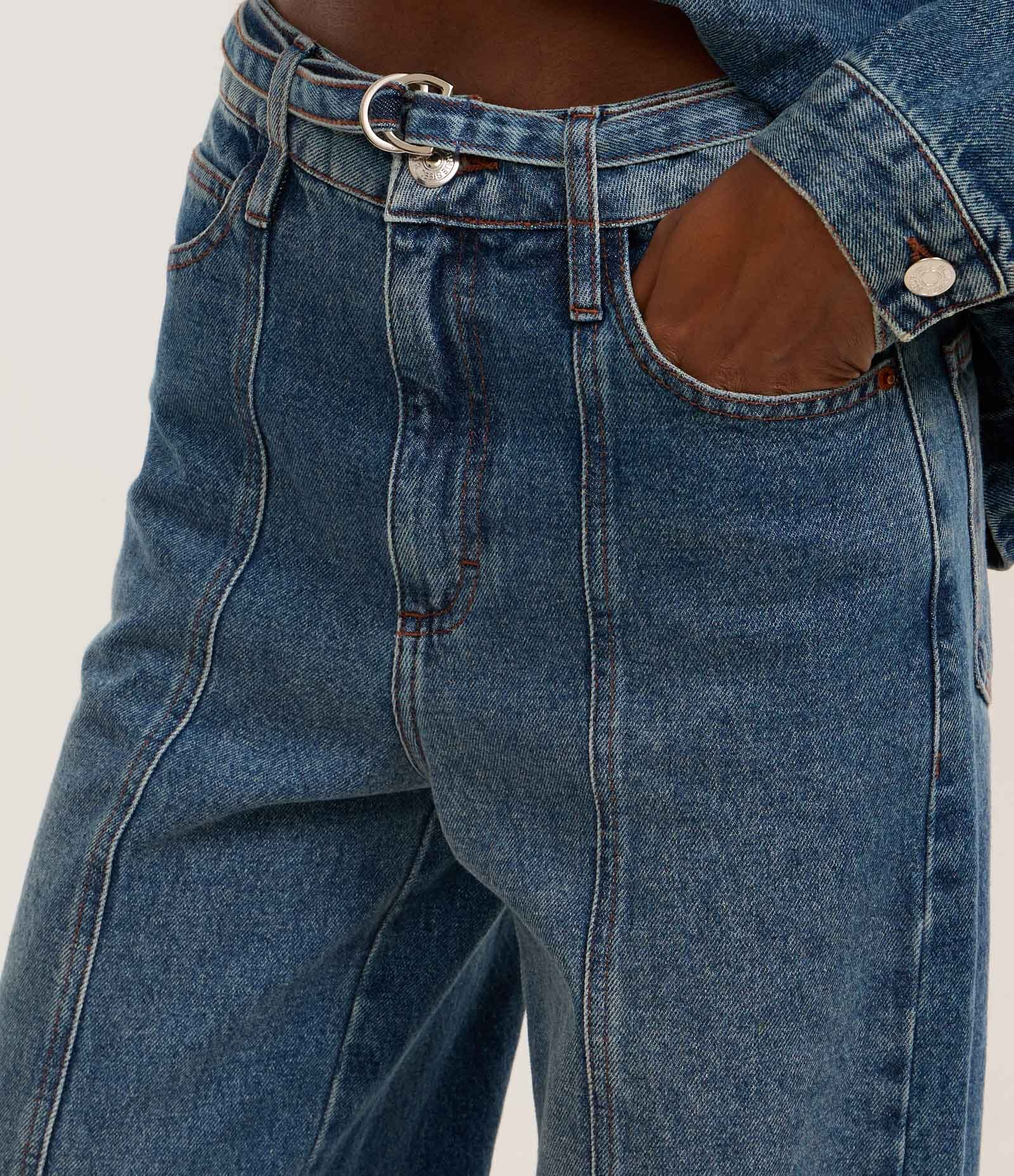 Calça Wide Leg em Jeans com Recote Frontal Azul 4
