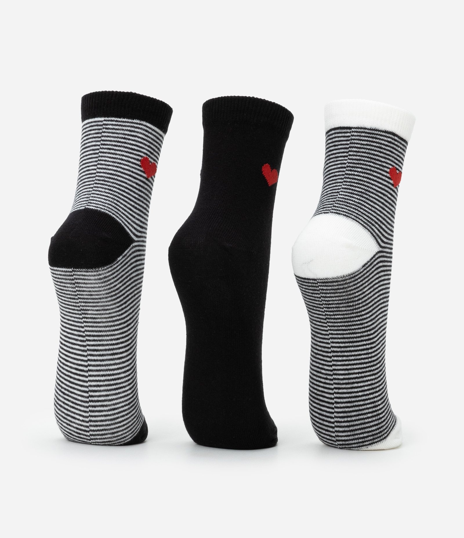 Kit 03 Meias Cano Médio em Algodão com Listras e Coraçãozinho Preto/Branco 3