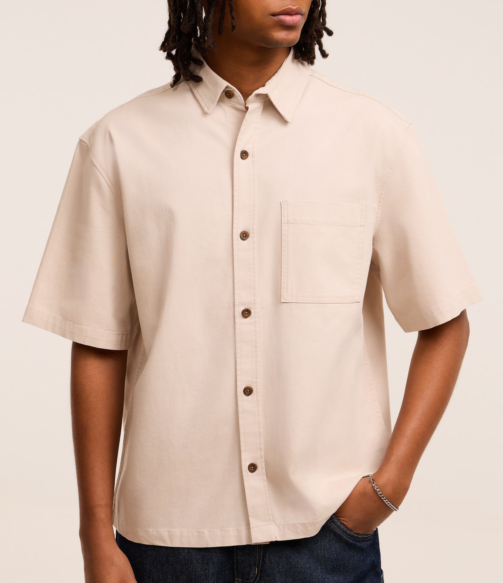 Camisa Boxy em Algodão com Bolso Texturizada Bege 3