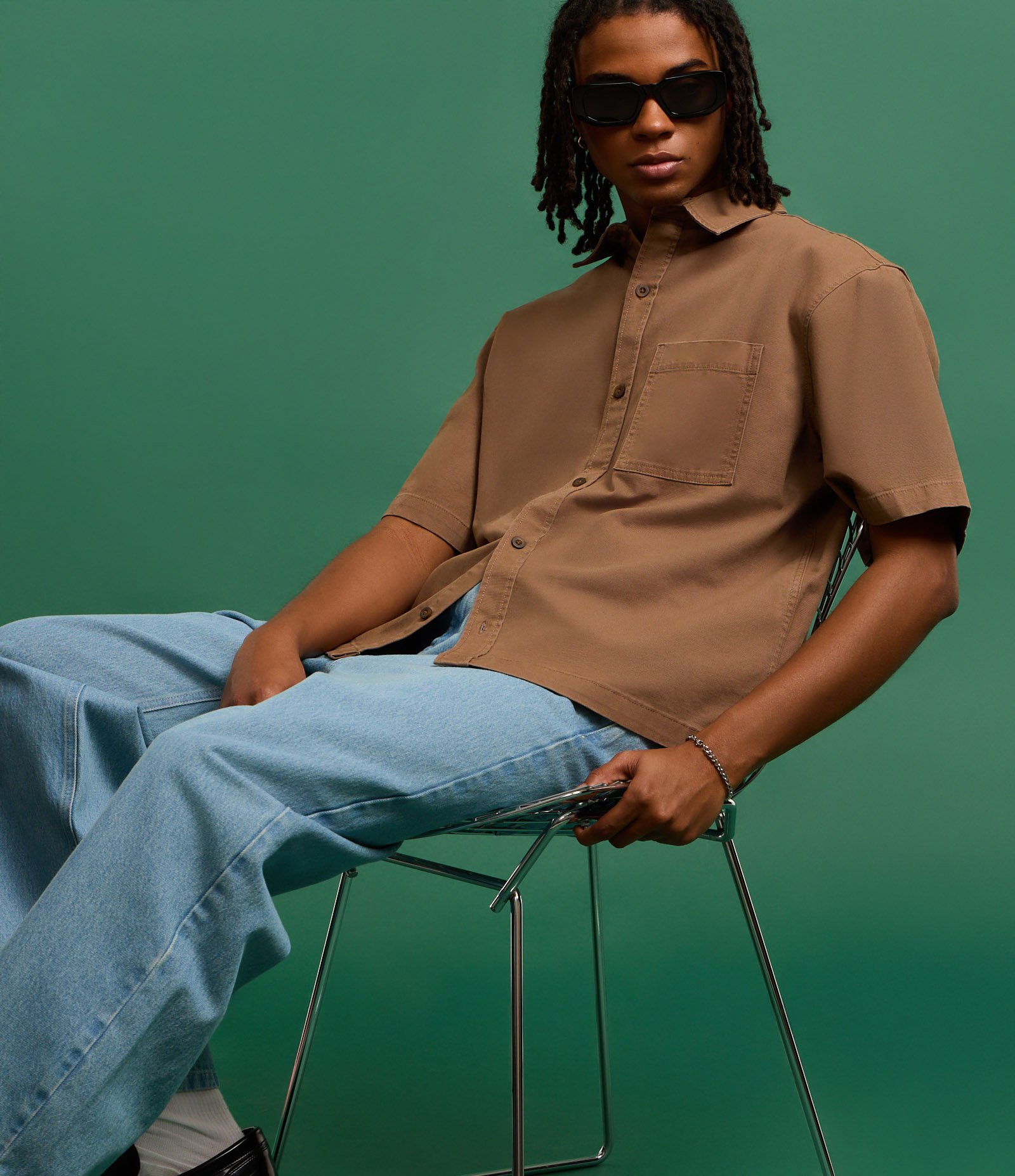 Camisa Boxy em Algodão com Bolso Texturizada Marrom 3