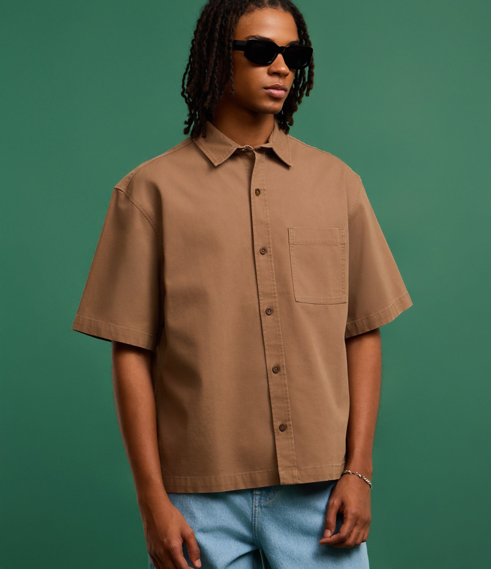 Camisa Boxy em Algodão com Bolso Texturizada Marrom 5