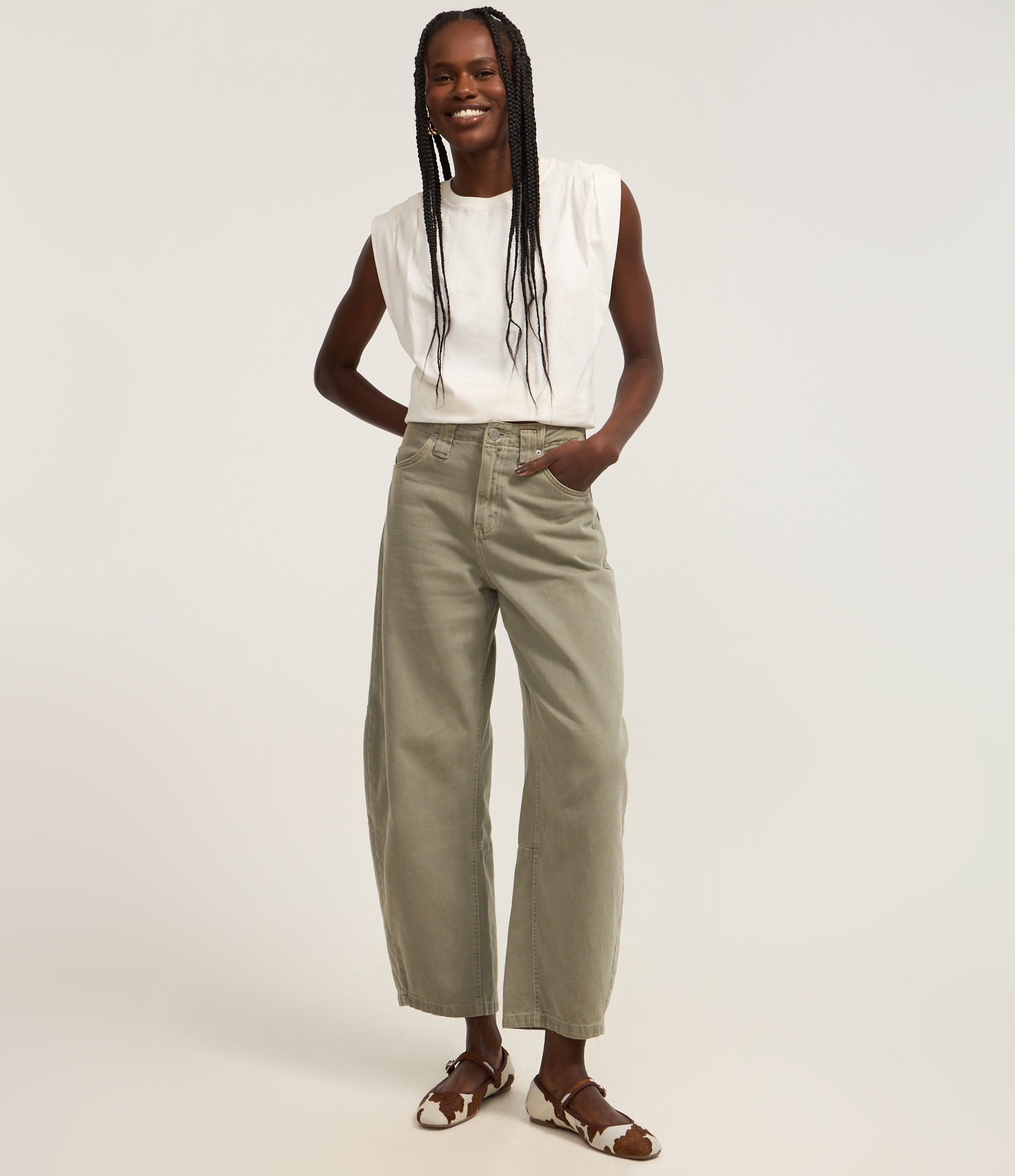 Blusa sem Manga em Algodão com Detalhe Franzido no Ombro Off White 2