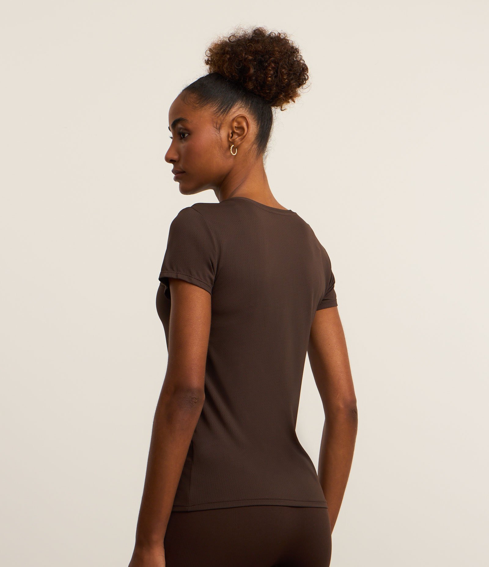 Camiseta Esportiva em Microfibra Texturizada com Estampa Sunday Coffee Marrom 3