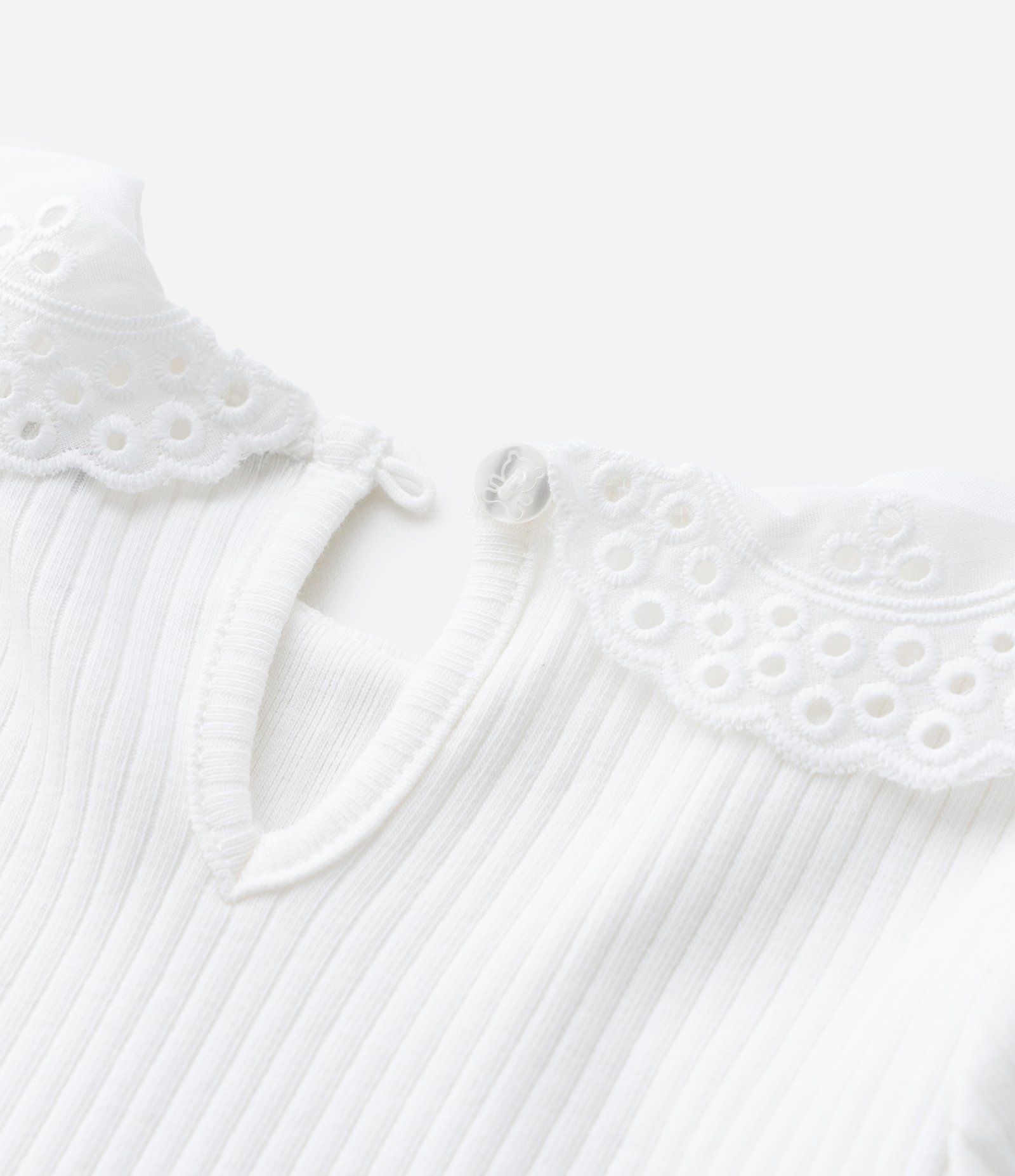 Body Infantil Canelado com Gola Boneca em Broderie - Tam 0 a 18 meses Branco 6