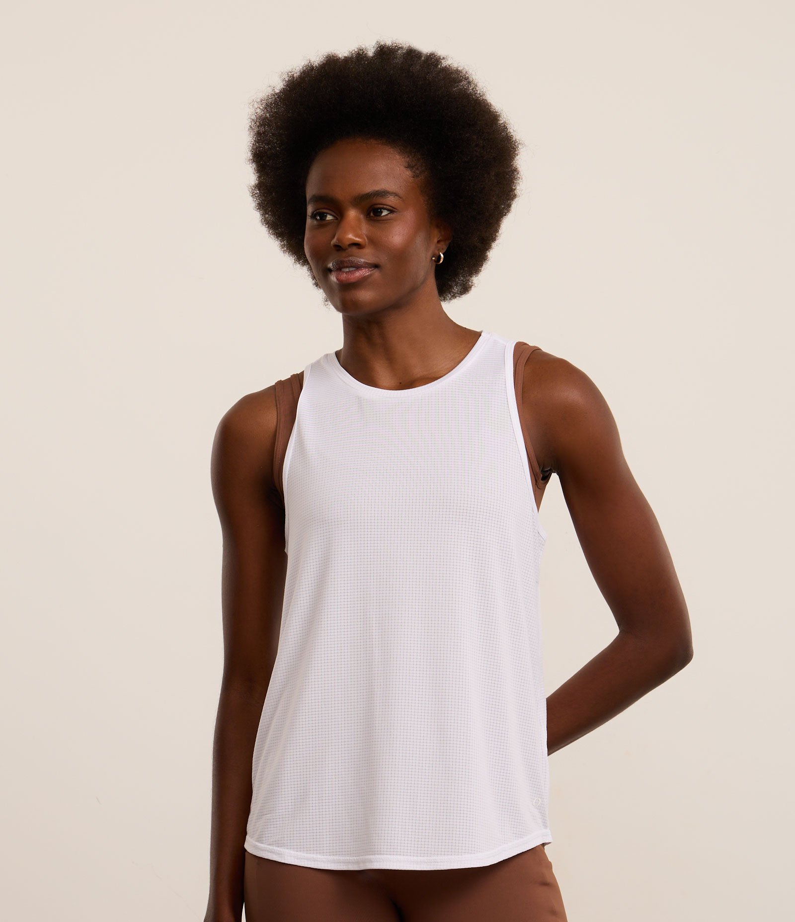 Regata Esportiva em Microfibra Texturizada e Barra Arredondada Branco 1