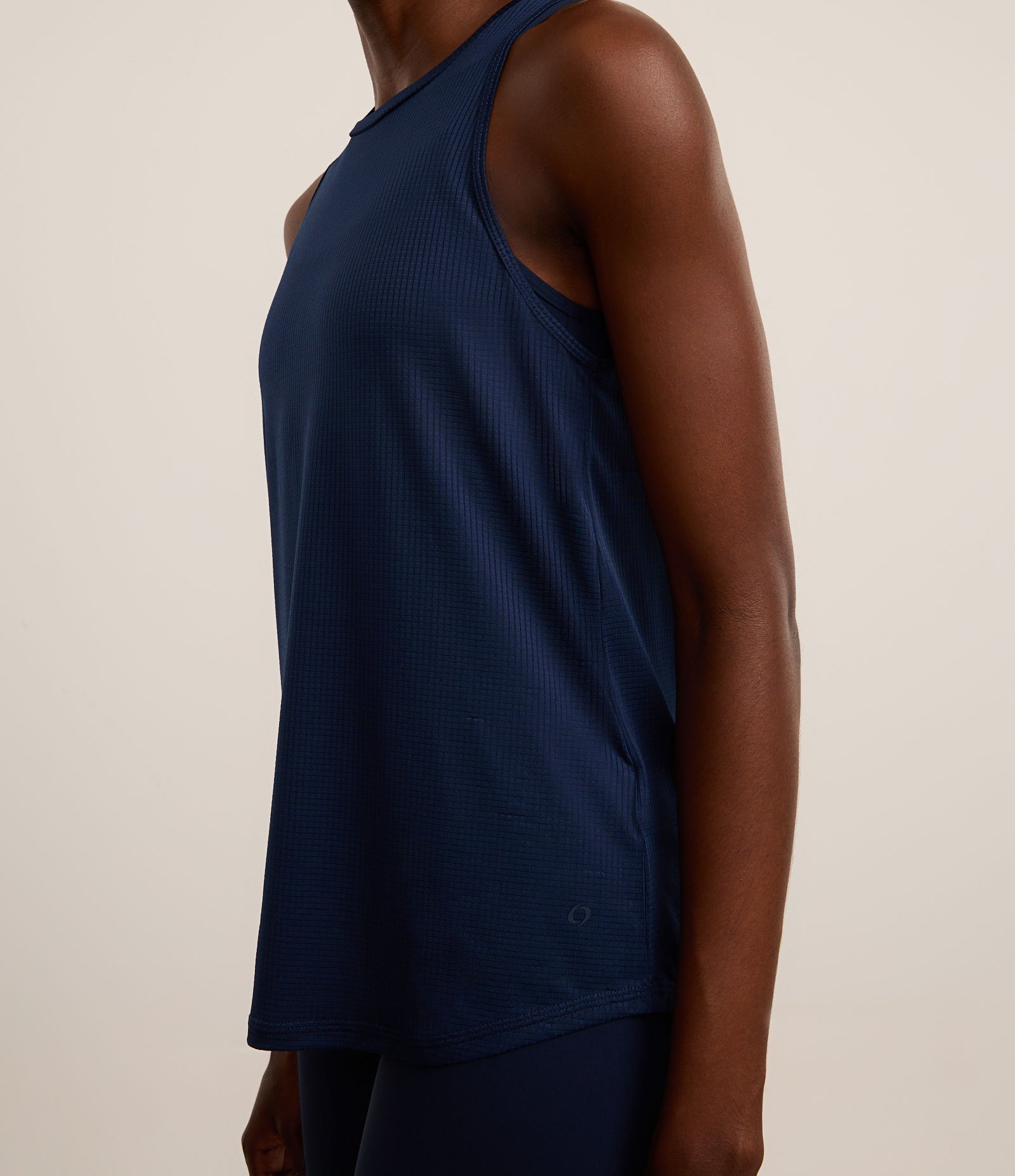 Regata Esportiva em Microfibra Texturizada e Barra Arredondada Azul 3