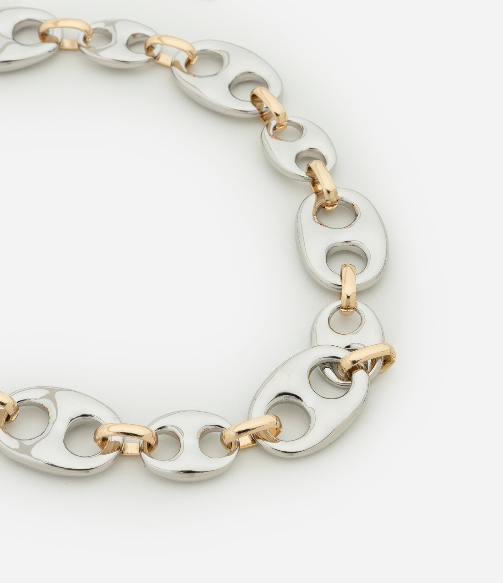 Colar Curto com Elos de Latinha Prata/Dourado 3