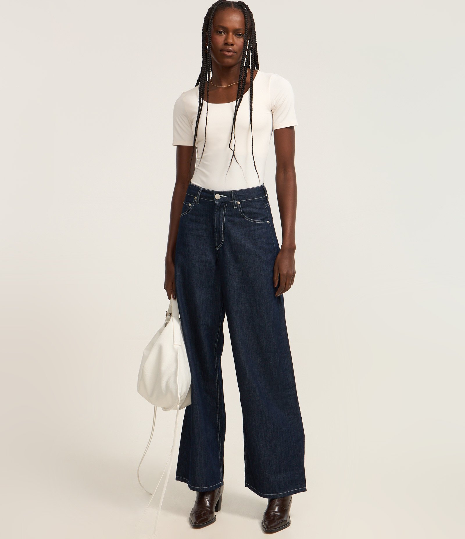 Body em Poliamida com Decote Redondo Off White 2