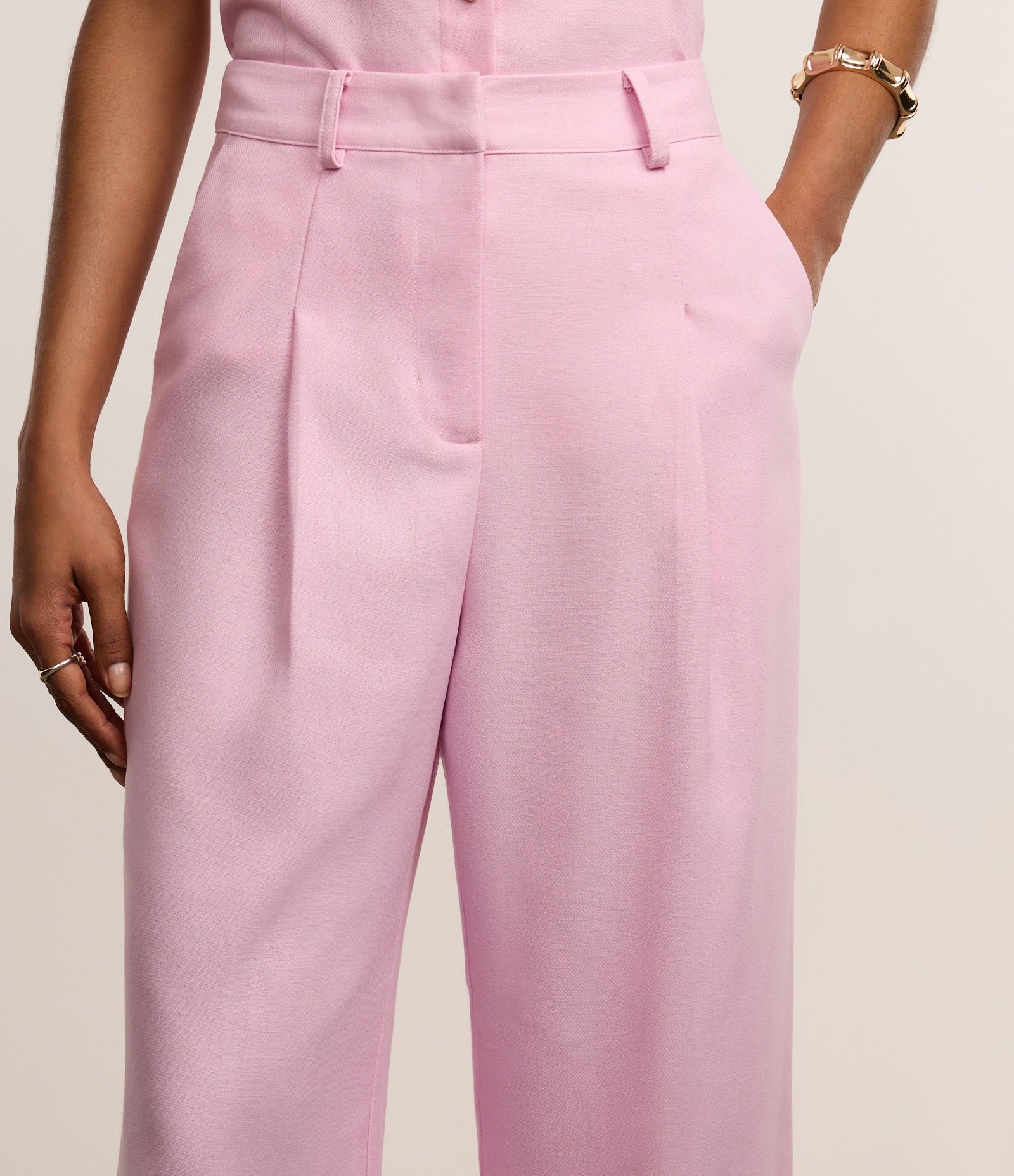 Calça Pantalona Cintura Alta com Linho e Pregas Rosa 4