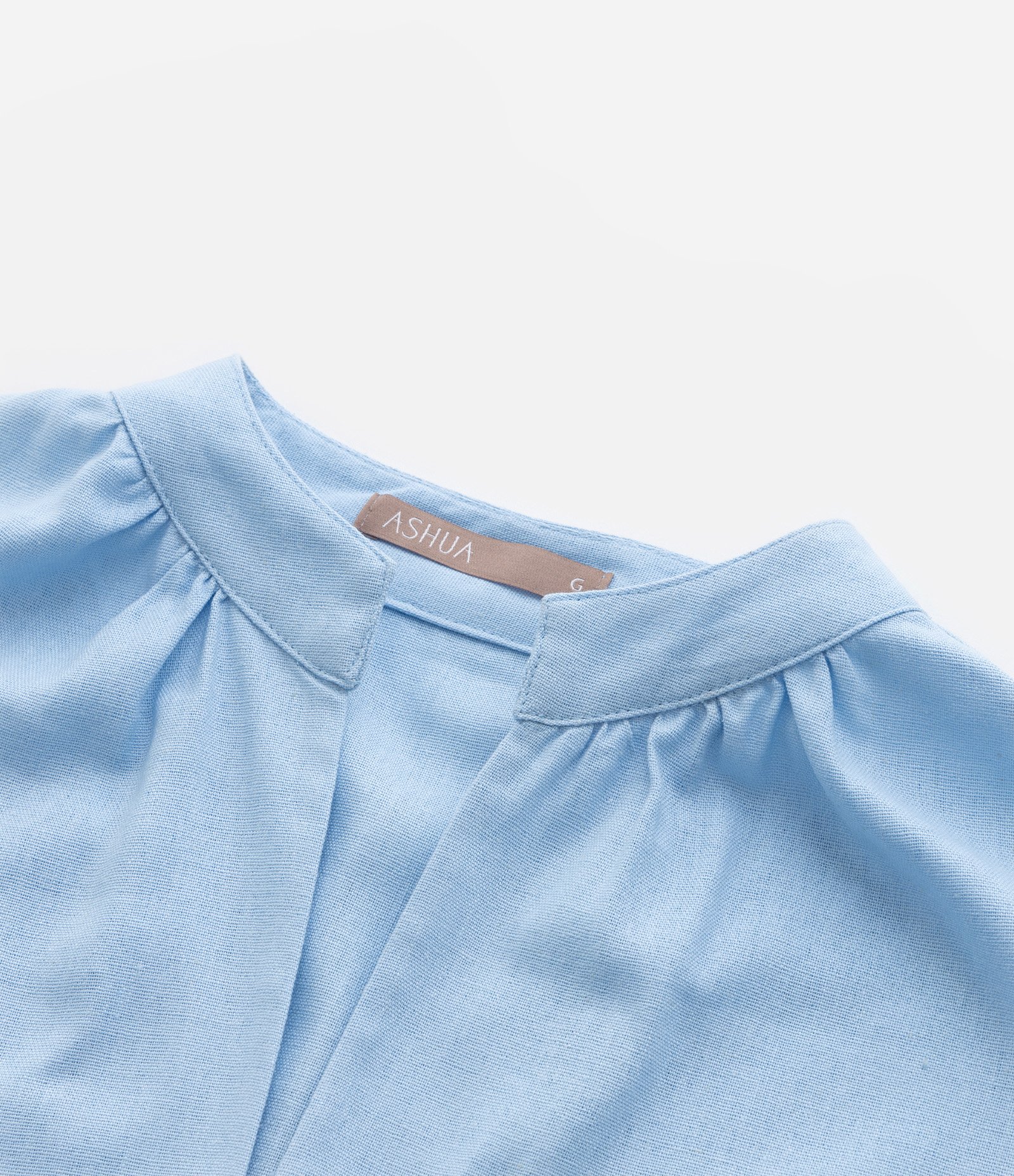 Camisa com Linho com Gola Padre Curve & Plus Size Azul 8