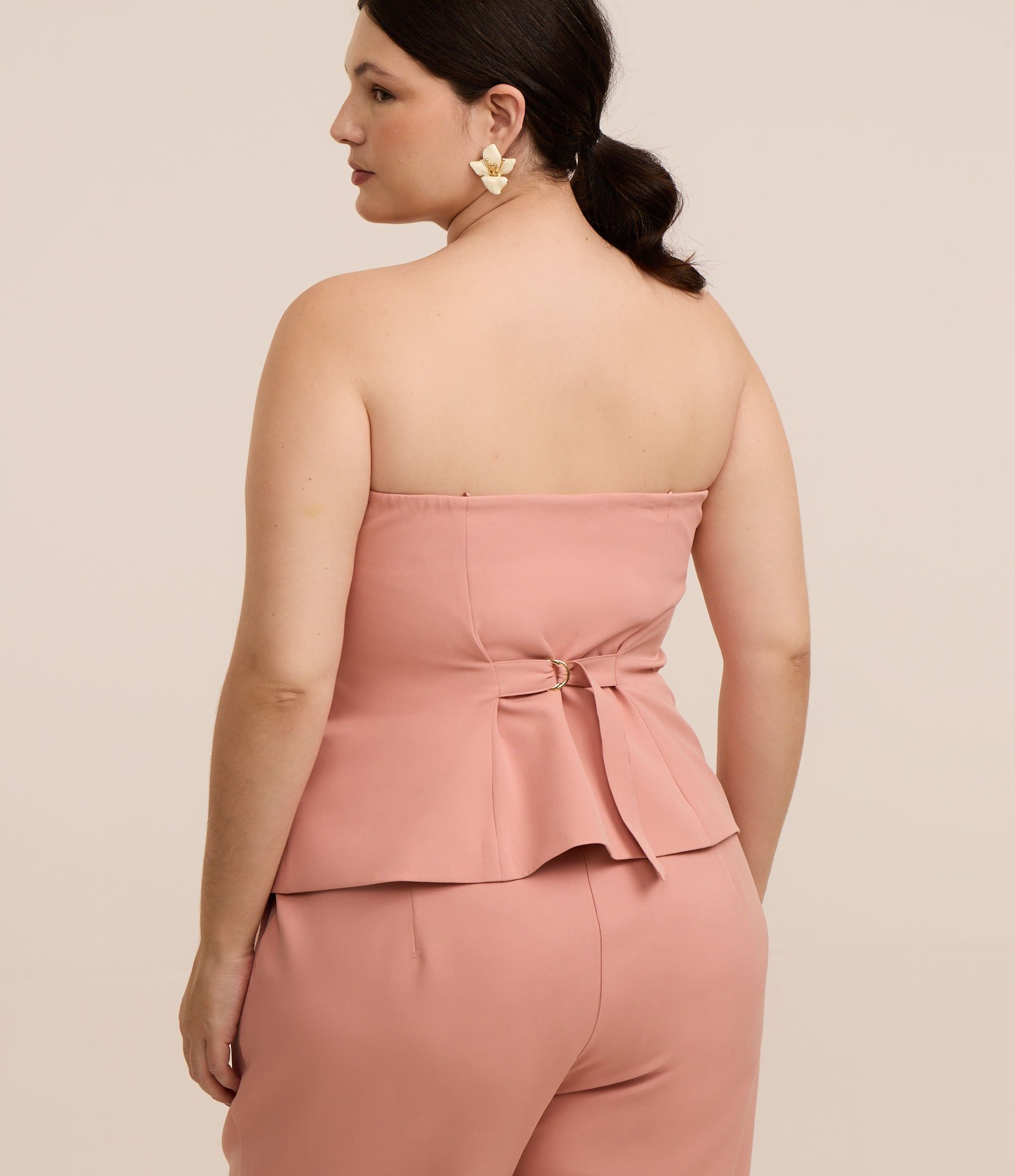 Blusa Alfaiatada sem Alças Curve & Plus Size Rosa 3