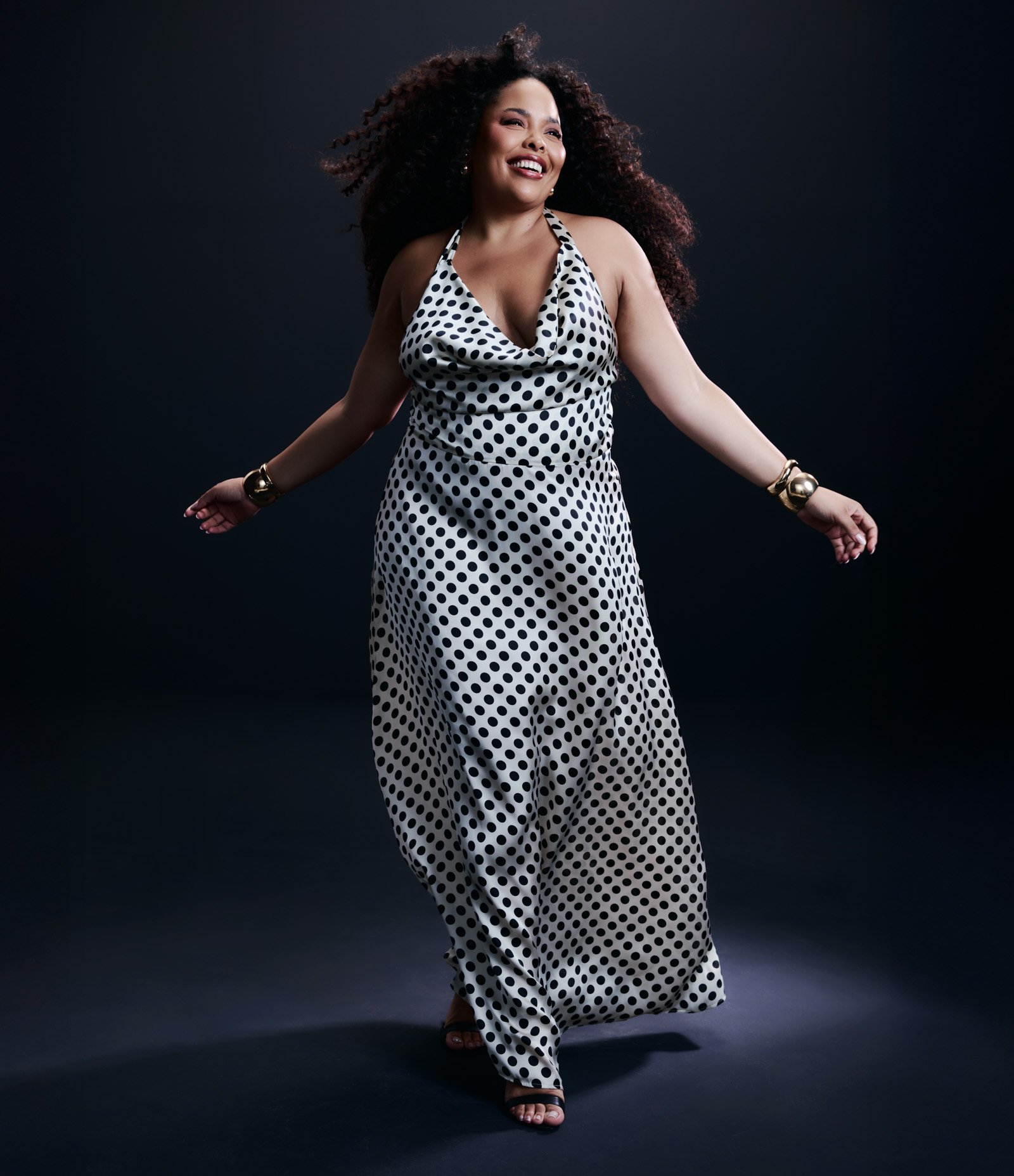 Vestido Longo Poá Coleção Rita Carreira Curve & Plus Size Branco/Preto 1