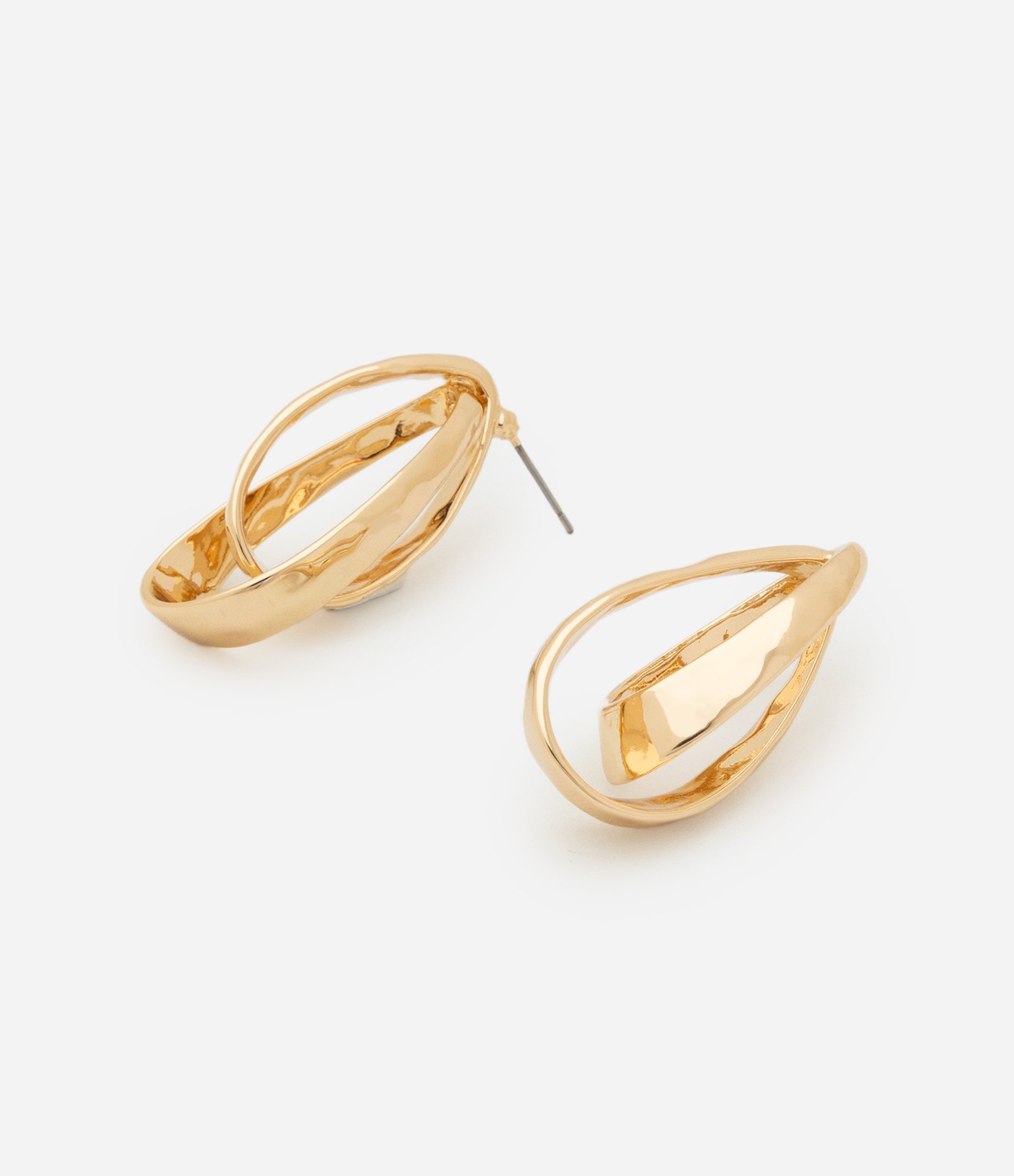 Brinco Médio com Gota Entrelaçada e Efeito Martelado Dourado 2