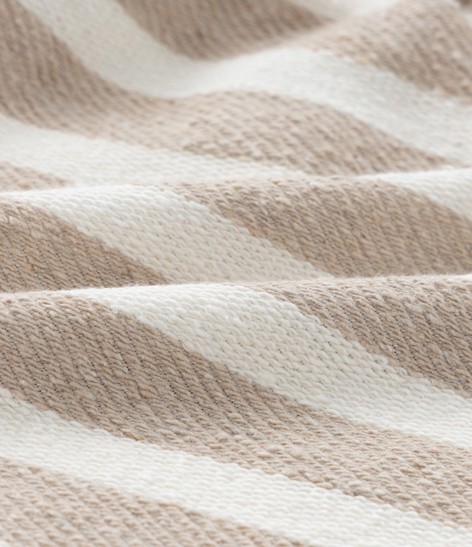 Bermuda Infantil com Estampa Listradinha - Tam 0 a 18 meses Bege 3