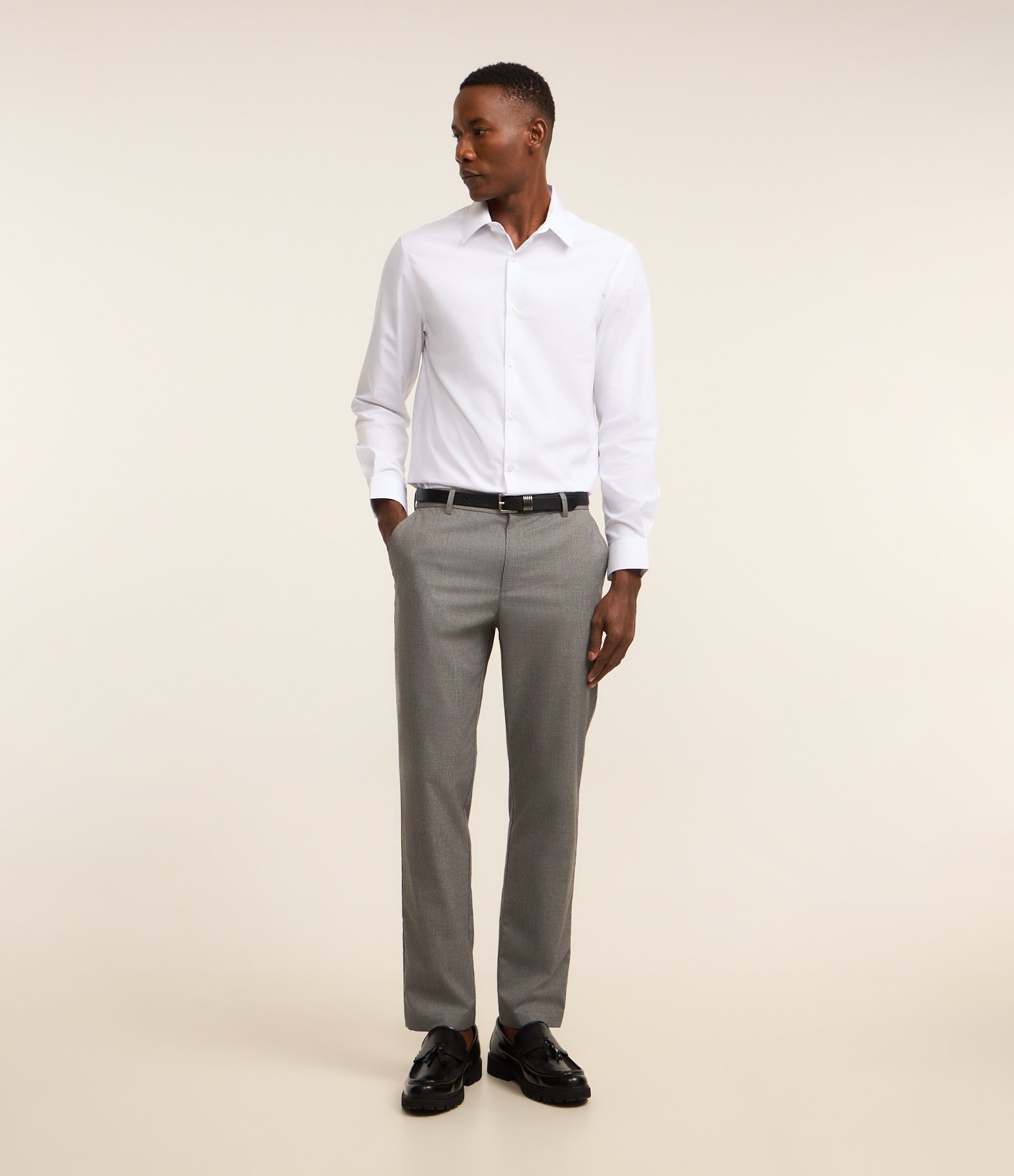 Calça Slim em Viscose Alfaiatada com Estampa Xadrez em Fio Tinto Cinza 2