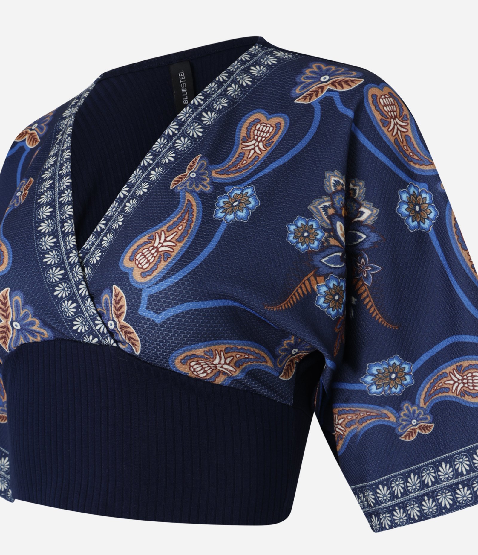 Blusa Cropped Texturizada com Decote Transpassado e Estampa Paisley Azul Marinho 5