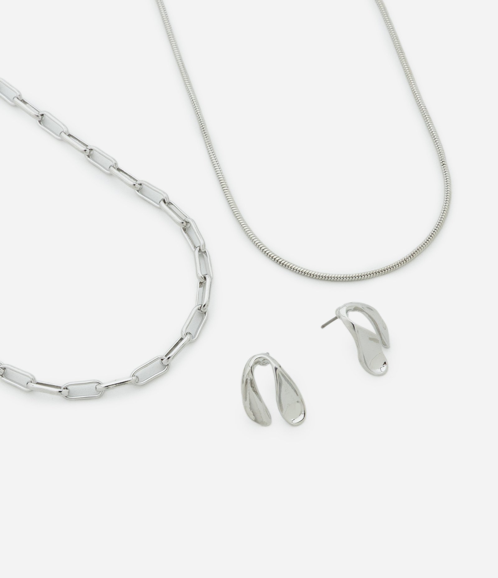 Conjunto de Colar e Brinco Metal Liso colar camadas 1 rabo de rato redondo e 1 elos finos e brinco pequeno u invertido AE_SS25_CJT_0008A Prata 1