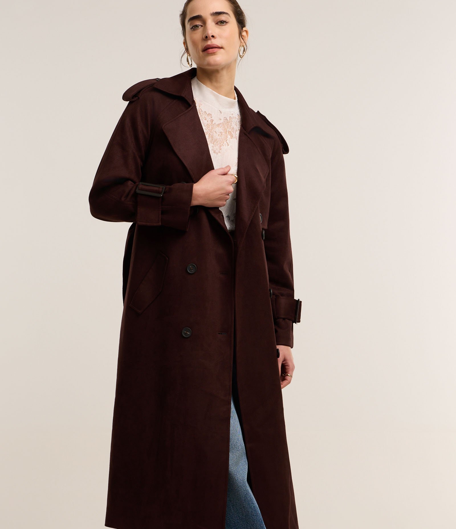 Trench Coat com Cinto Afivelado e Fivela no Punho Marrom 4