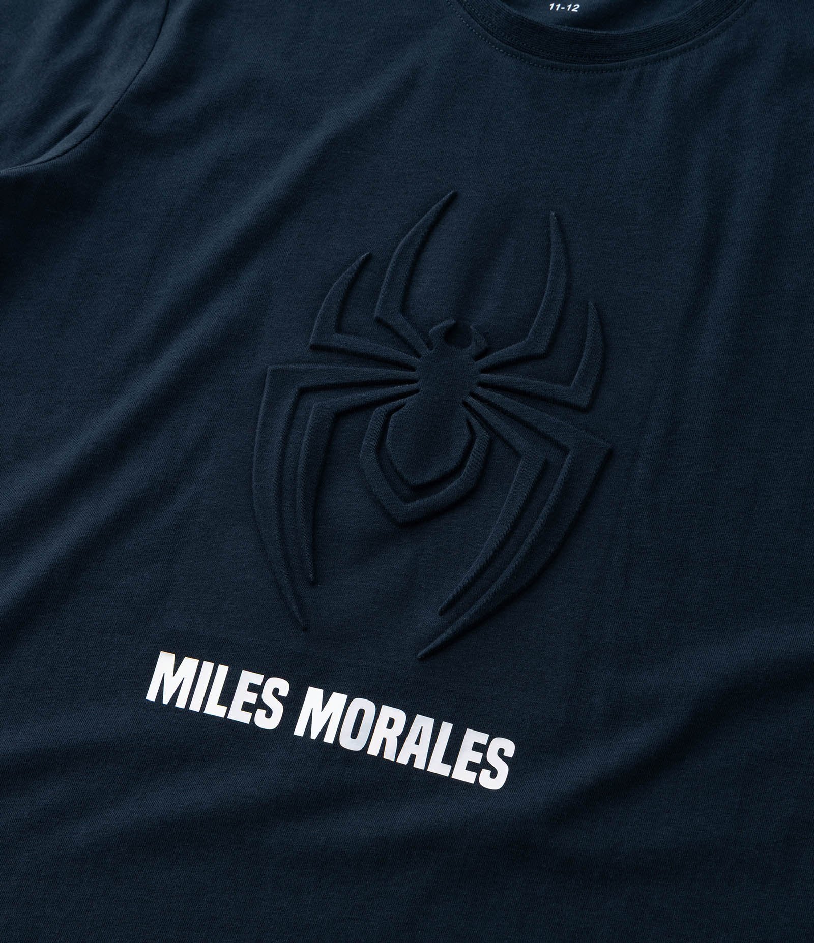 Camiseta Infantil com Relevo e Lettering Holográfico Homem-Aranha - Tam 4 a 12 Anos Azul Escuro 7