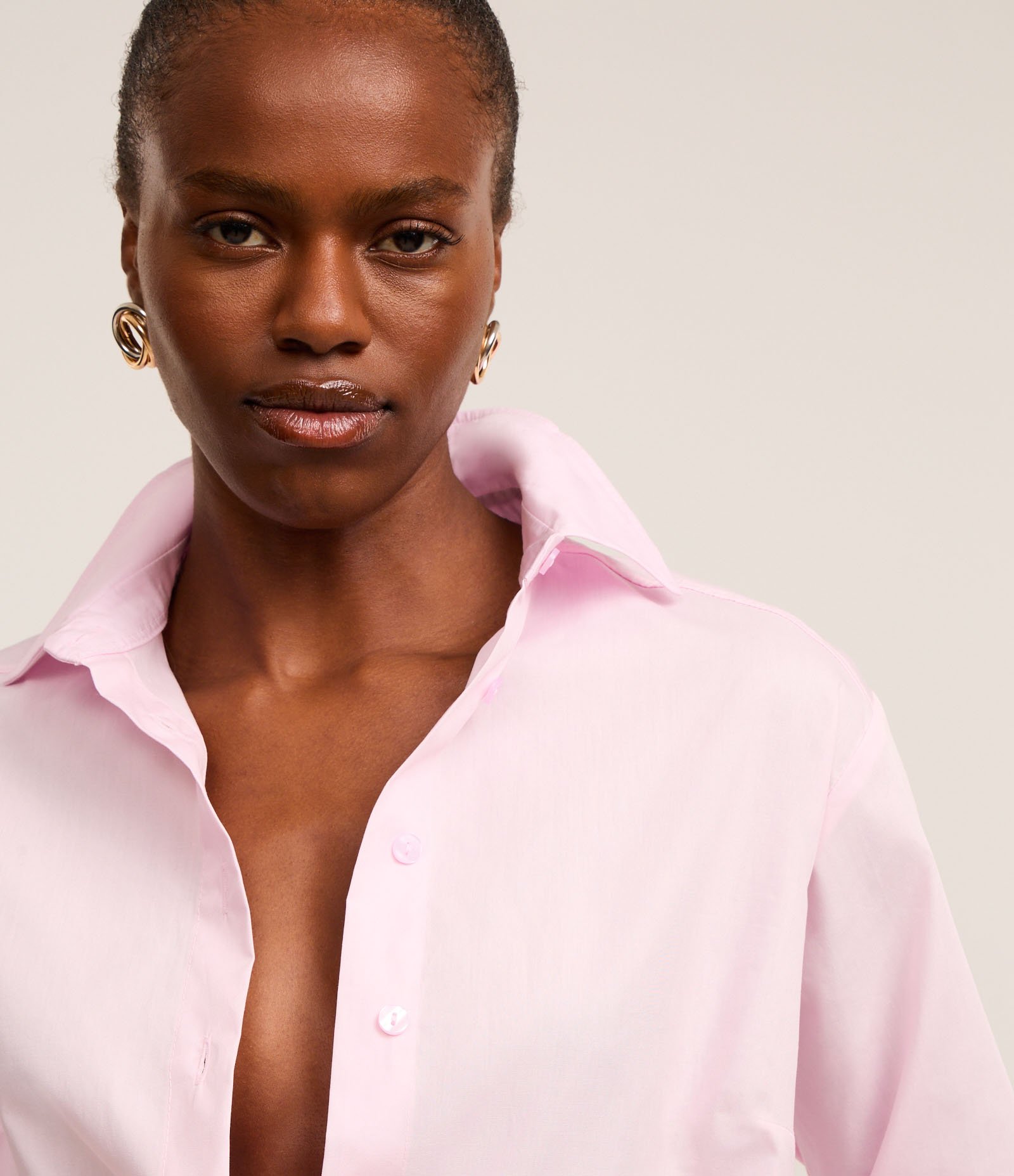 Camisa em Tricoline com Abotoamento Frontal Rosa 4