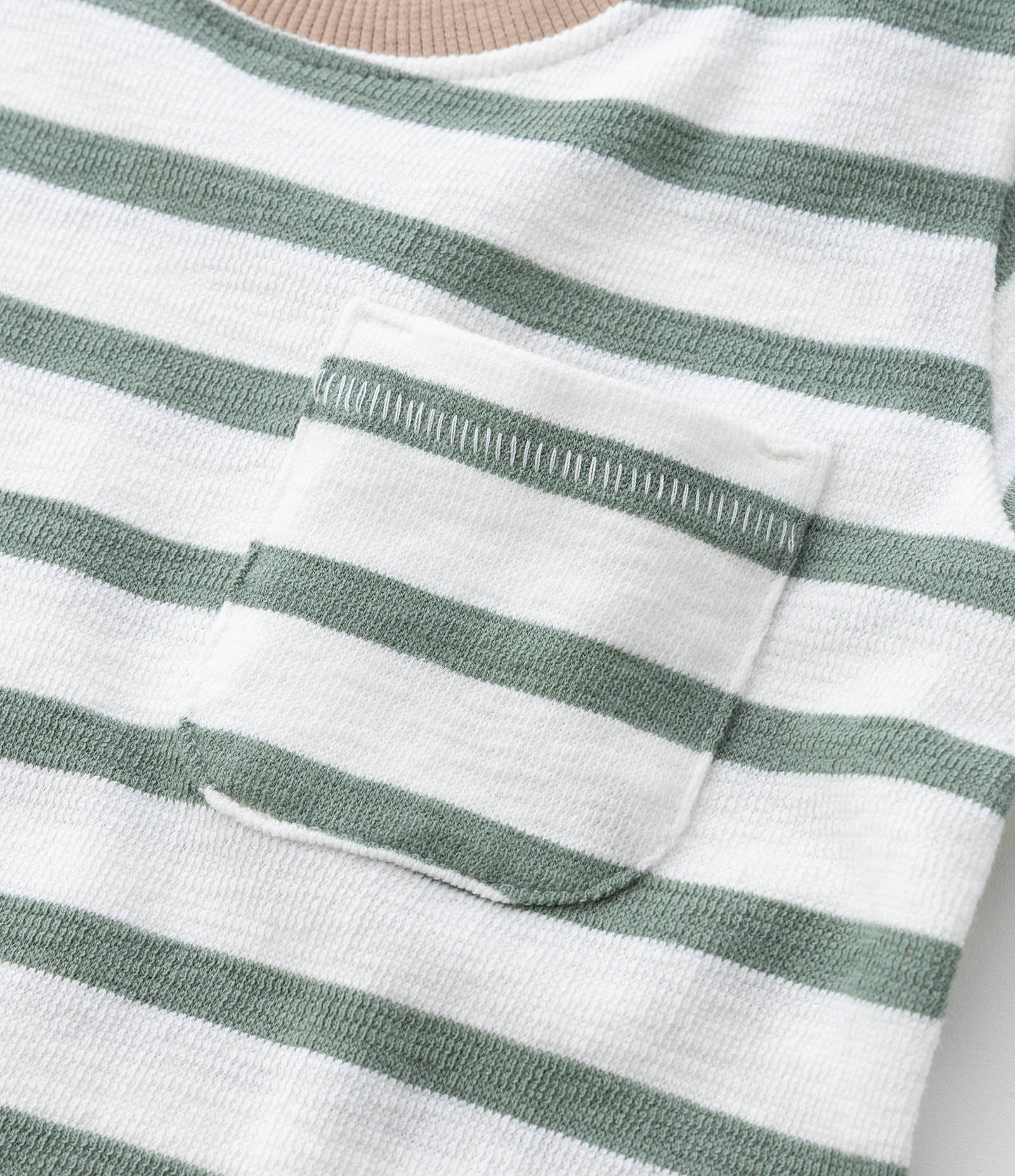 Camiseta Infantil com Bolsos e Estampa Listrada - Tam 1 a 6 Anos Branco/Verde 6