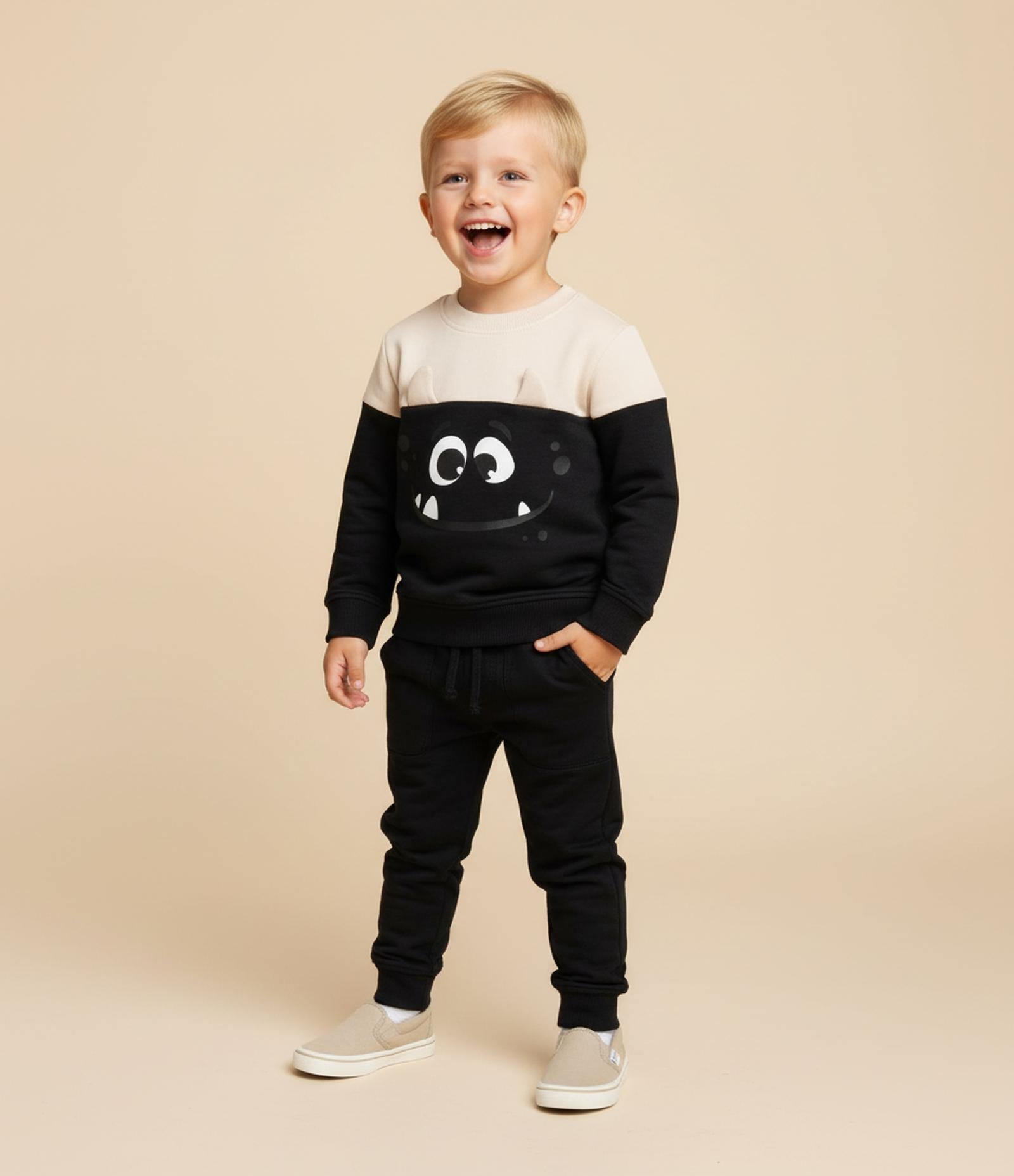 Casaco Infantil com Estampa Relevo de Mostrinho - Tam 1 a 6 Anos Preto/Bege 1