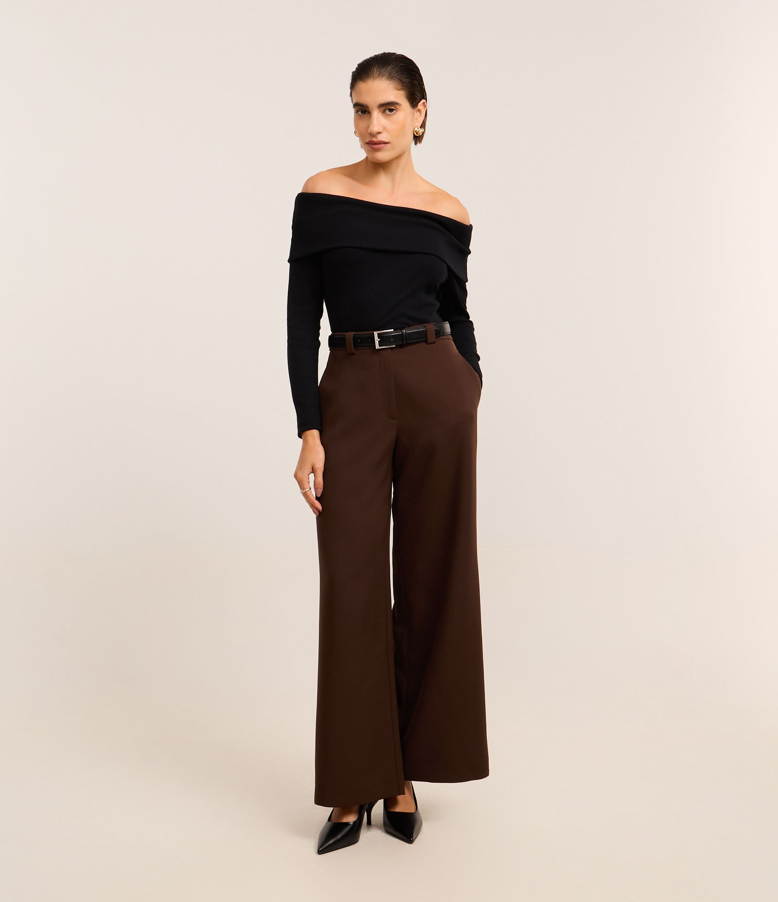 Blusa Ombro a Ombro em Ribana Canelada com Pala Virada 2