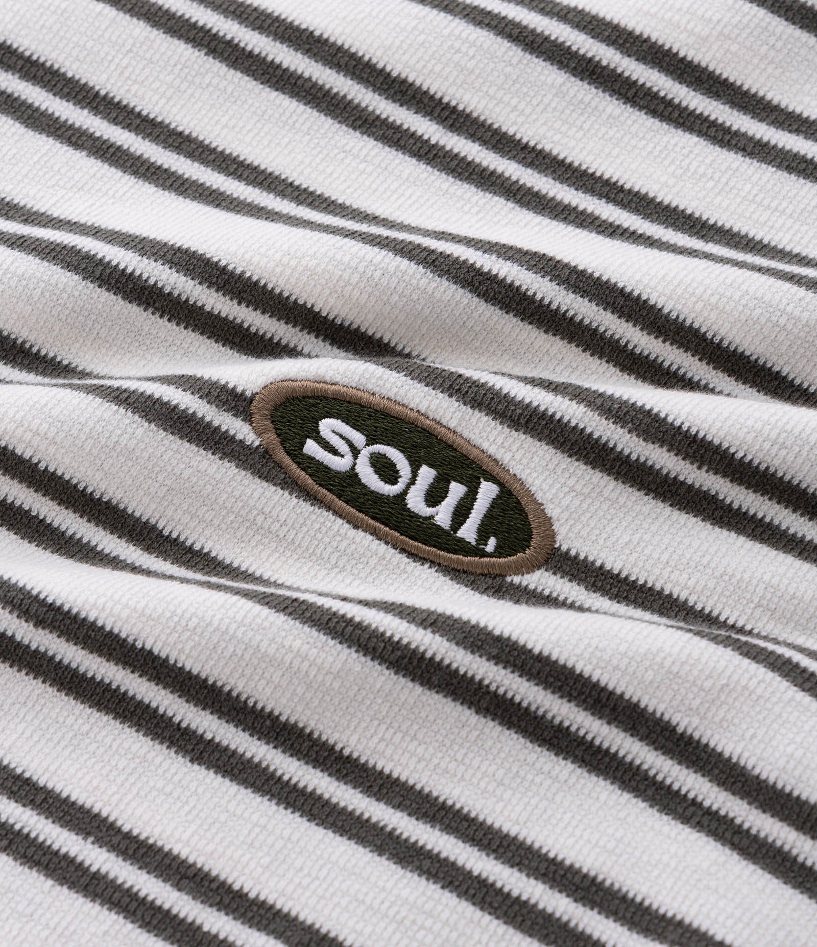 Camiseta Relaxed em Algodão com Estampa de Listras e Texturizada Bege 9