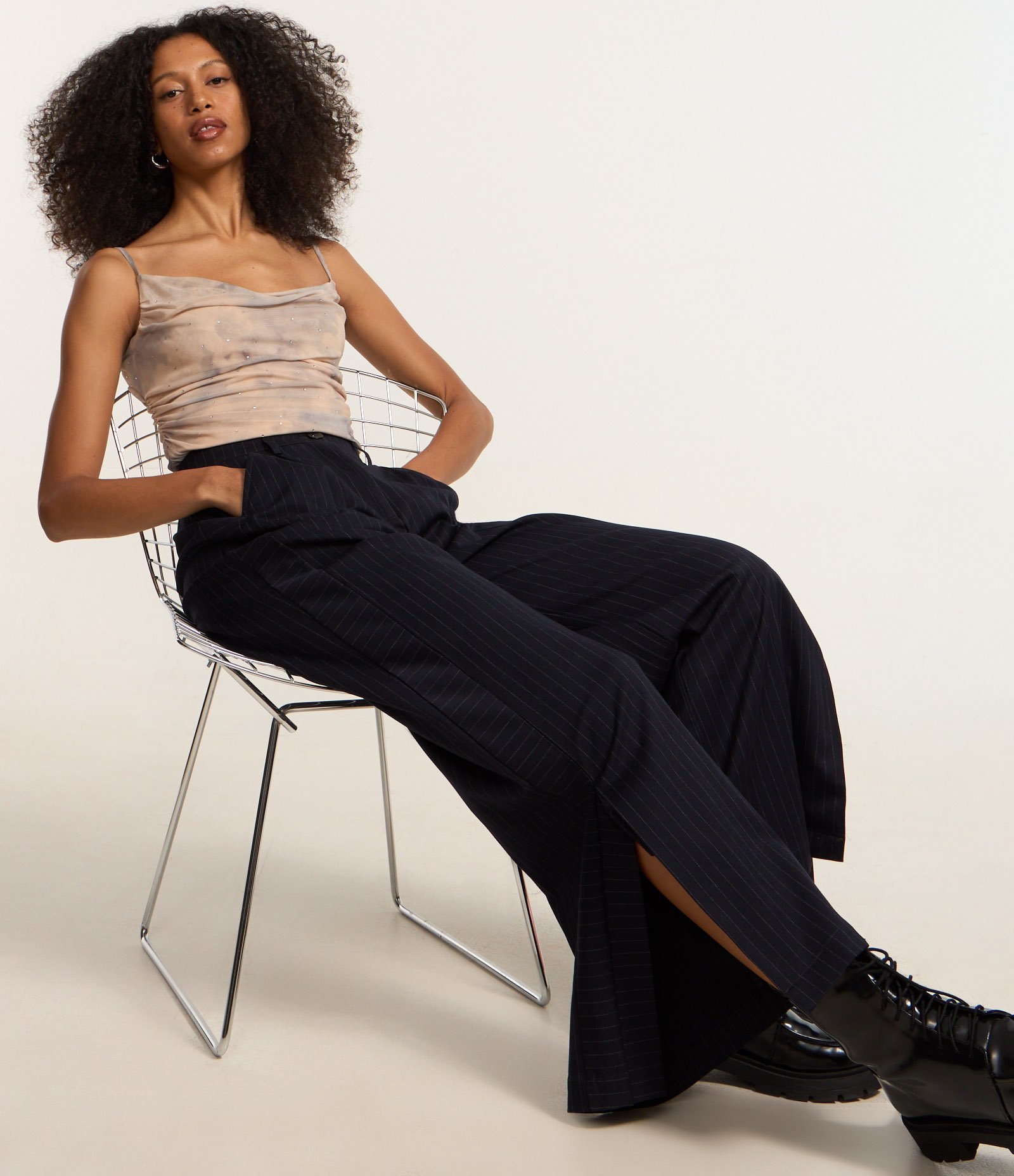 Calça Pantalona em Alfaiataria com Listras Azul Marinho 5