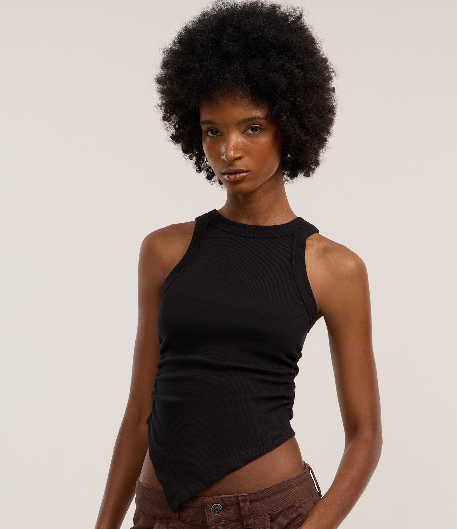 Regata em Ribana com Franzido nas Laterais e Barra Assimétrica Preto 3