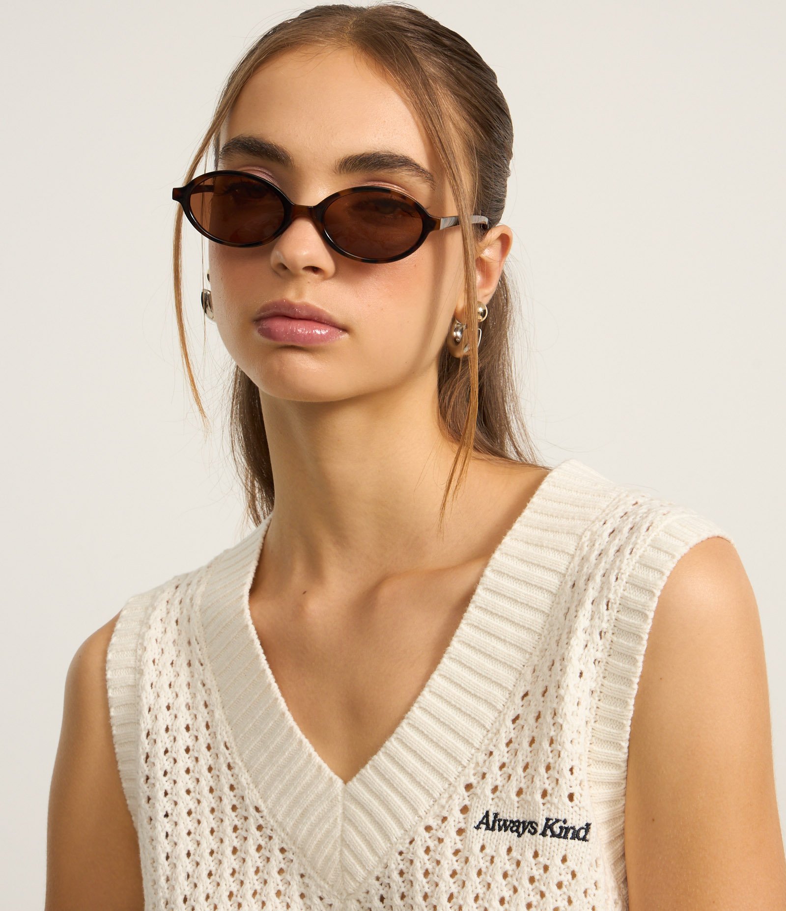 Colete em Tricô Texturizado com Bordado Always Kind Off White 4