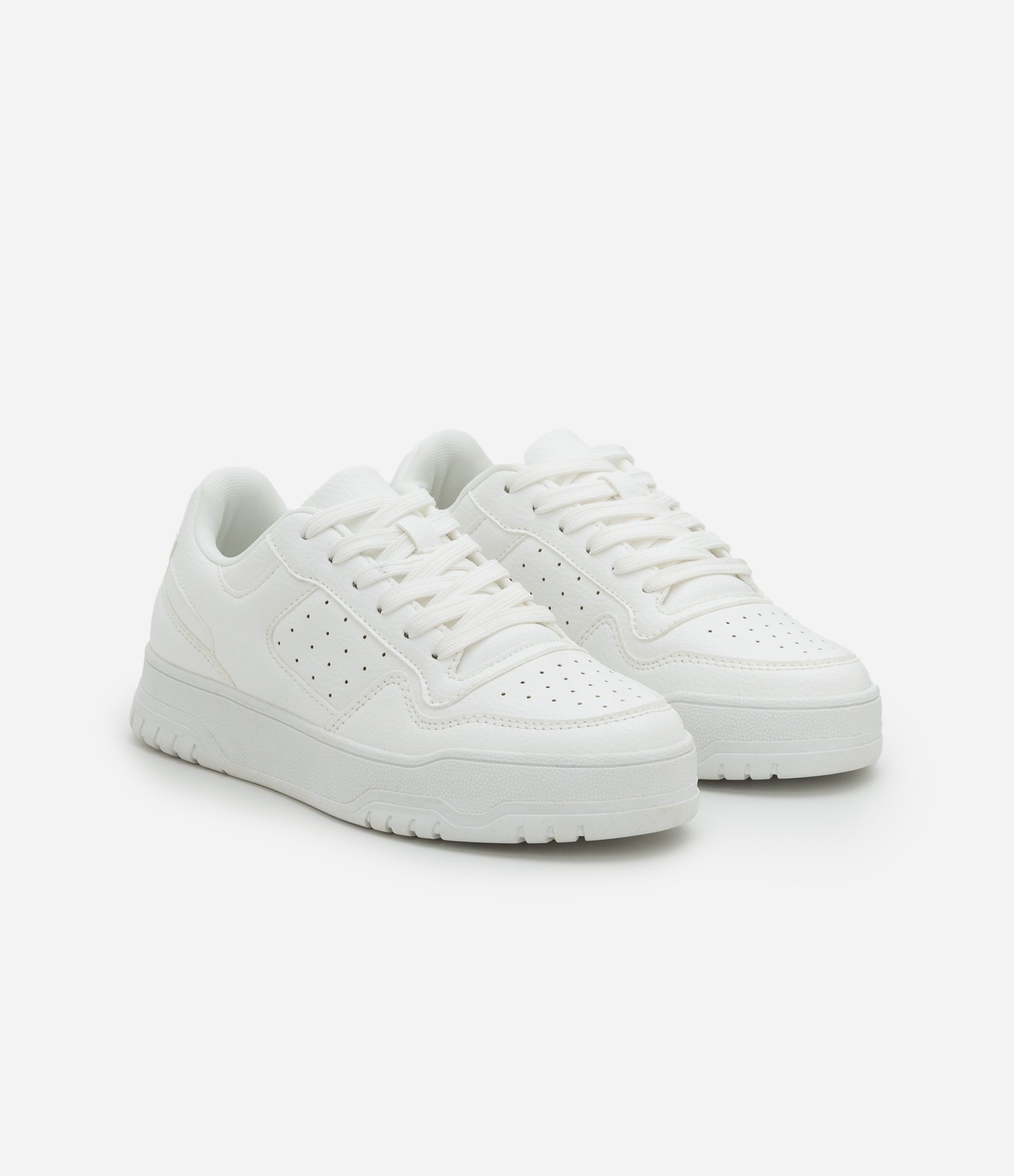 Tênis Casual com Efeito Floater e Furinhos Branco 2