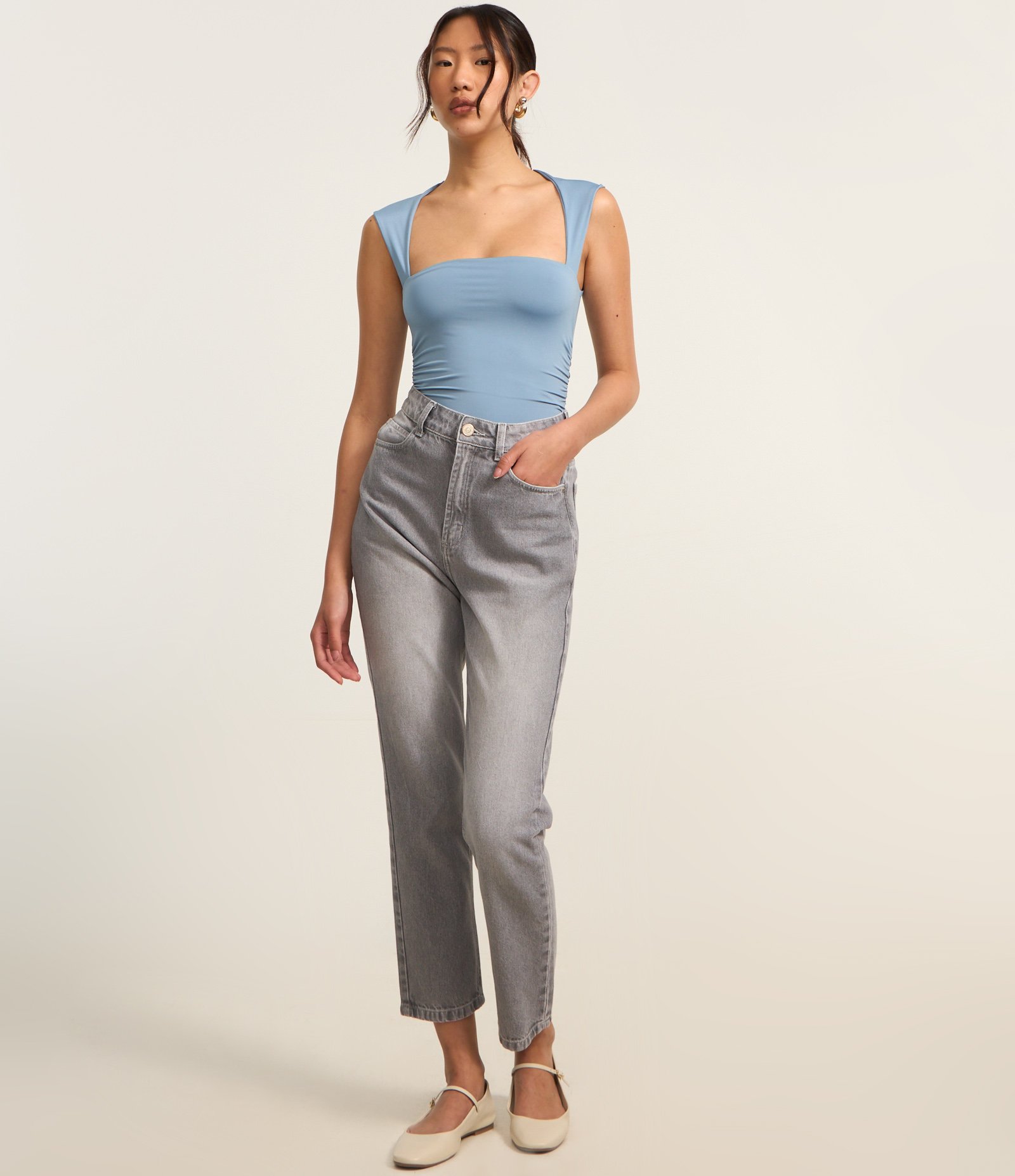 Blusa em Microfibra com Franzido Lateral Azul 2