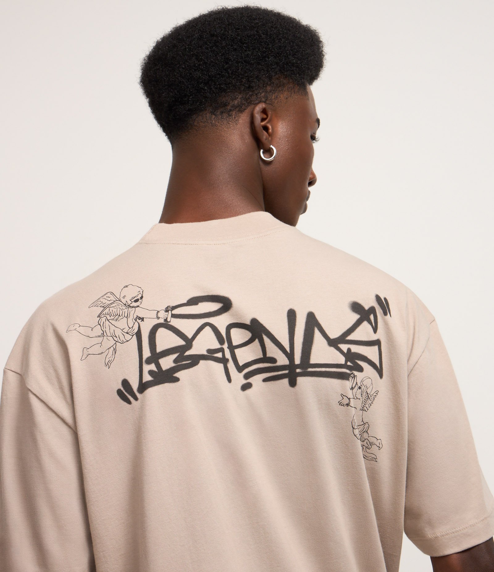 Camiseta T-shirt Boxy em Malhão com Estampa Angels Cinza 3