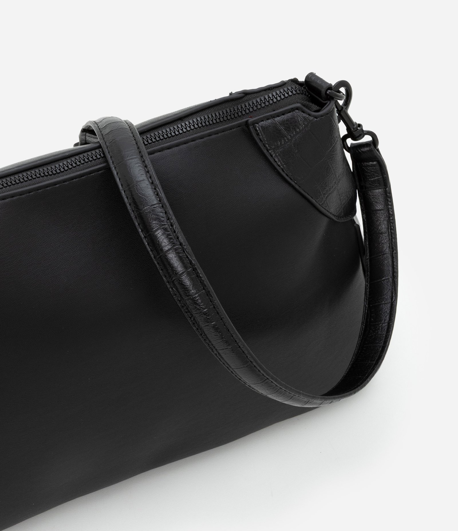 Bolsa Shoulder Média com Detalhes Croco Preto 7