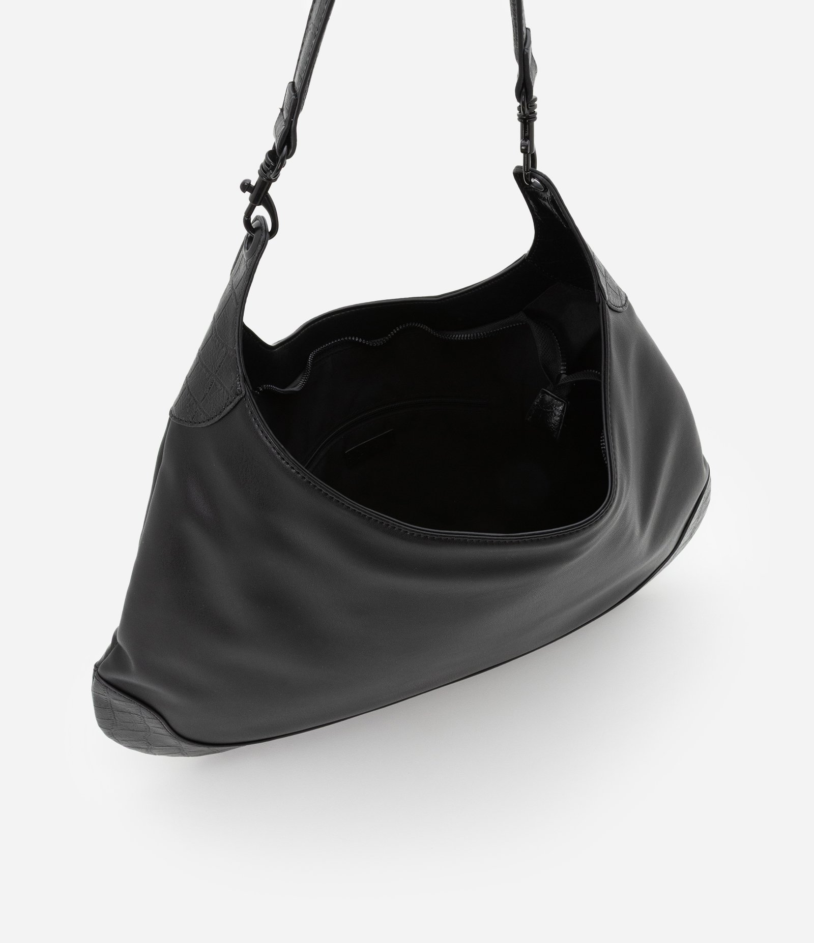 Bolsa Hobo com Detalhes em Textura Croco e Fivelas na Alça Preto 7