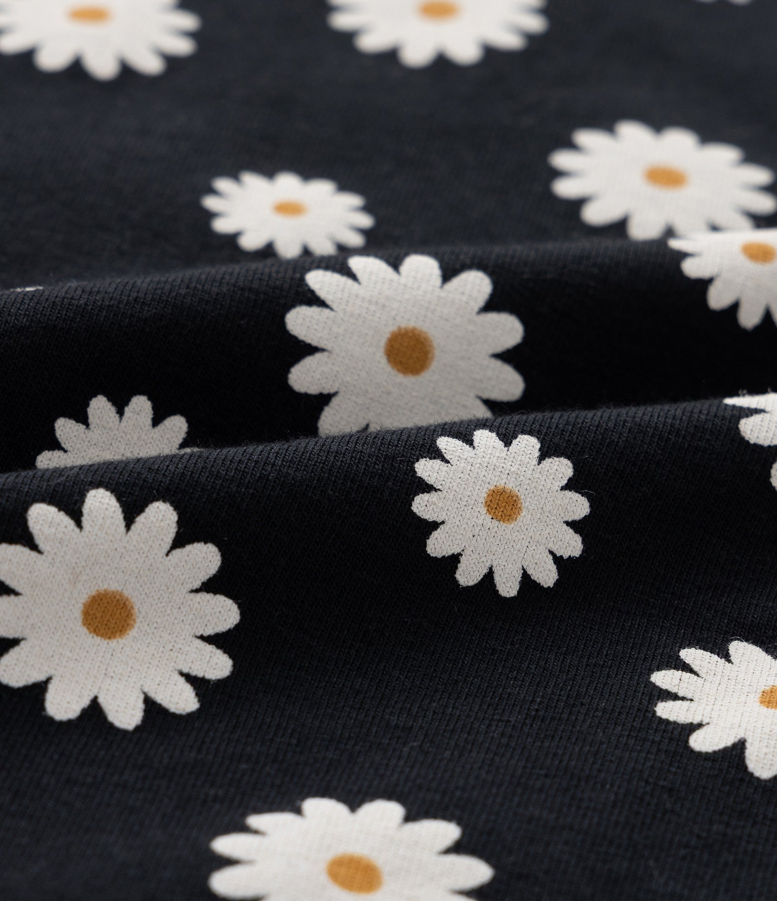 Vestido Infantil com Sobreposição e Estampa Margaridas - Tam 5 a 14 Anos Preto/Branco 4