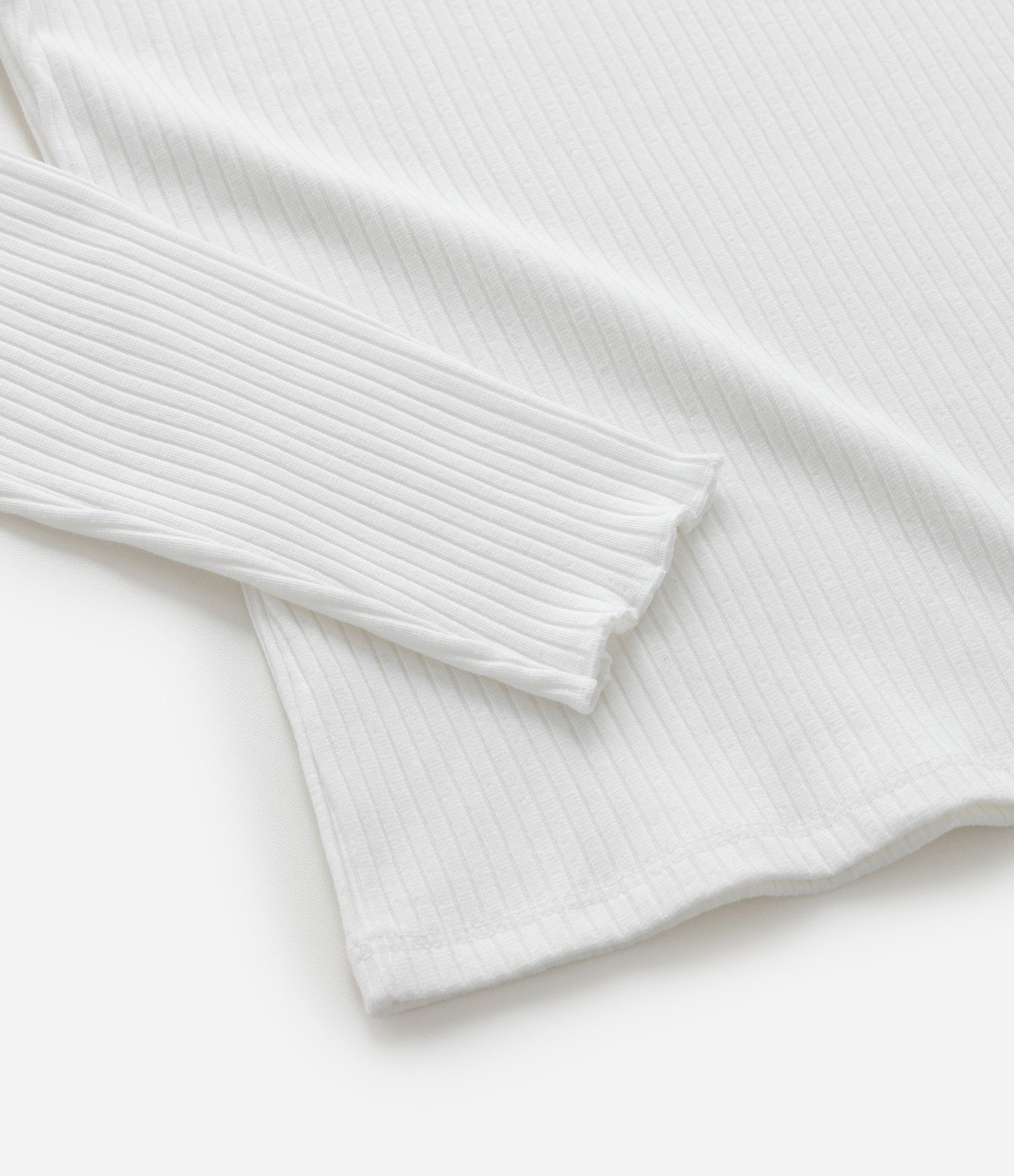 Vestido Infantil com Sobreposição e Estampa Margaridas - Tam 5 a 14 Anos Preto/Branco 7