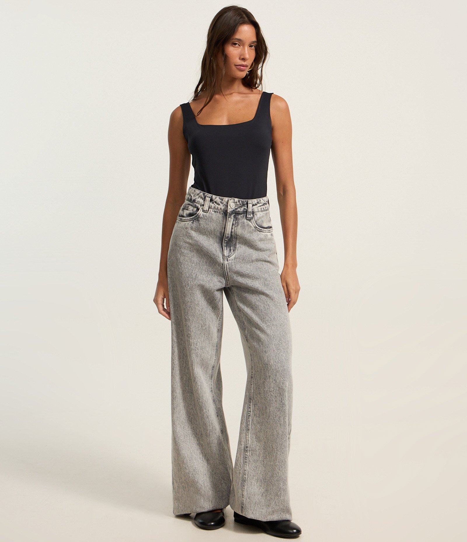 Body em Poliamida com Decote Redondo e Alça Média Preto 2