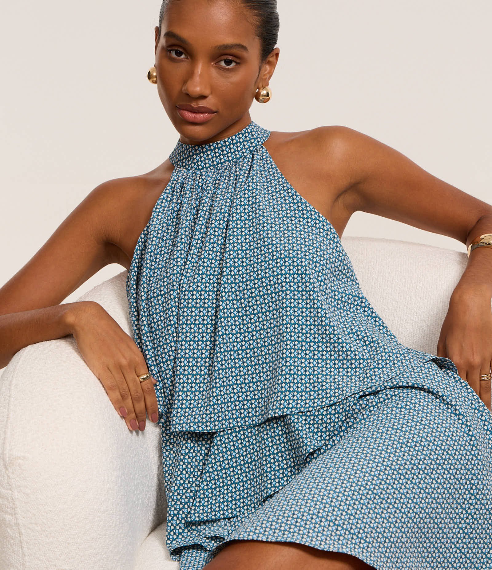 Vestido Evasê em Chiffon com Camadas e Estampa Geométrica Azul 1